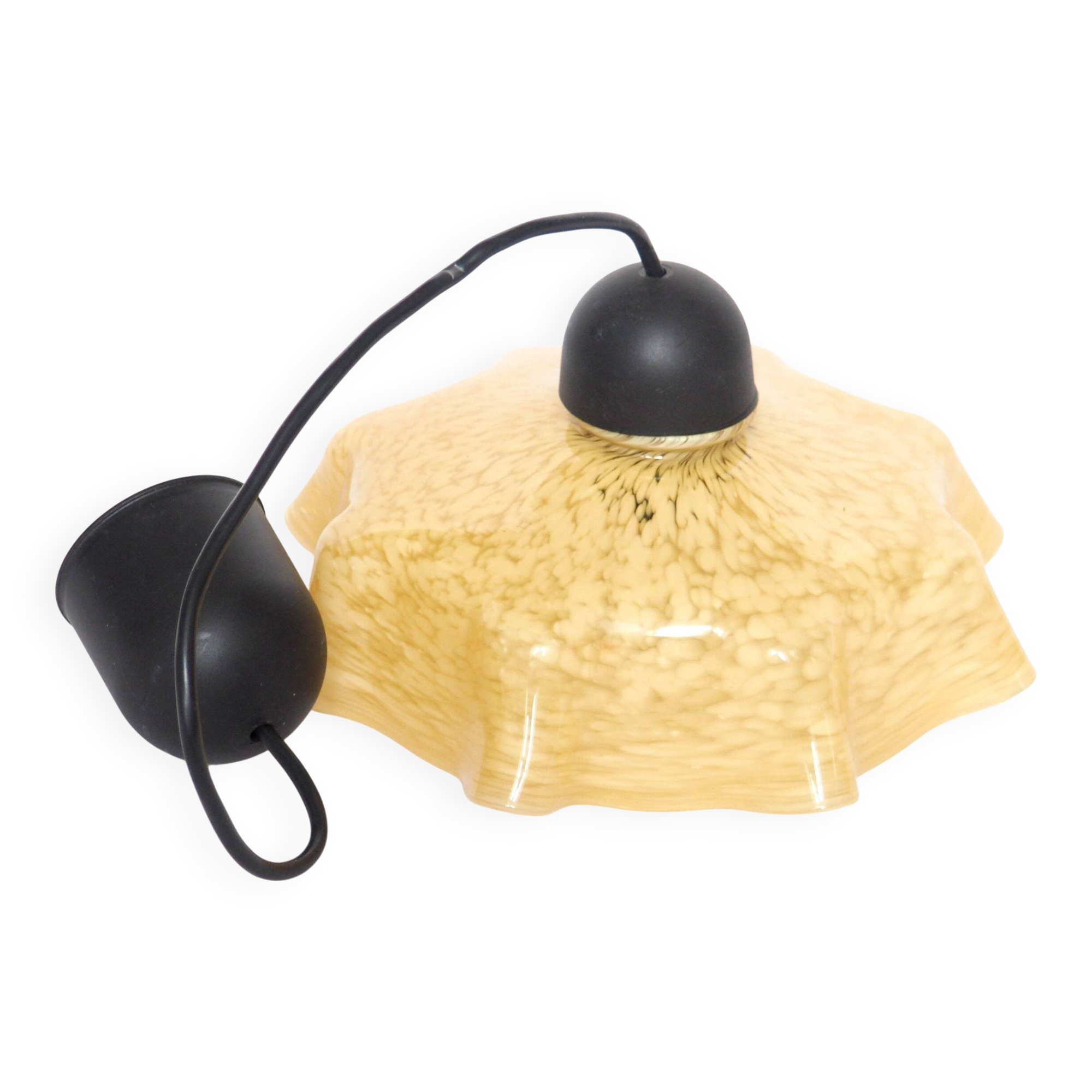 Yellow handkerchief suspension Clichy