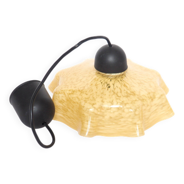 Yellow handkerchief suspension Clichy