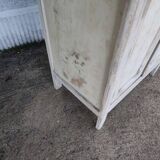 Small Parisian wardrobe