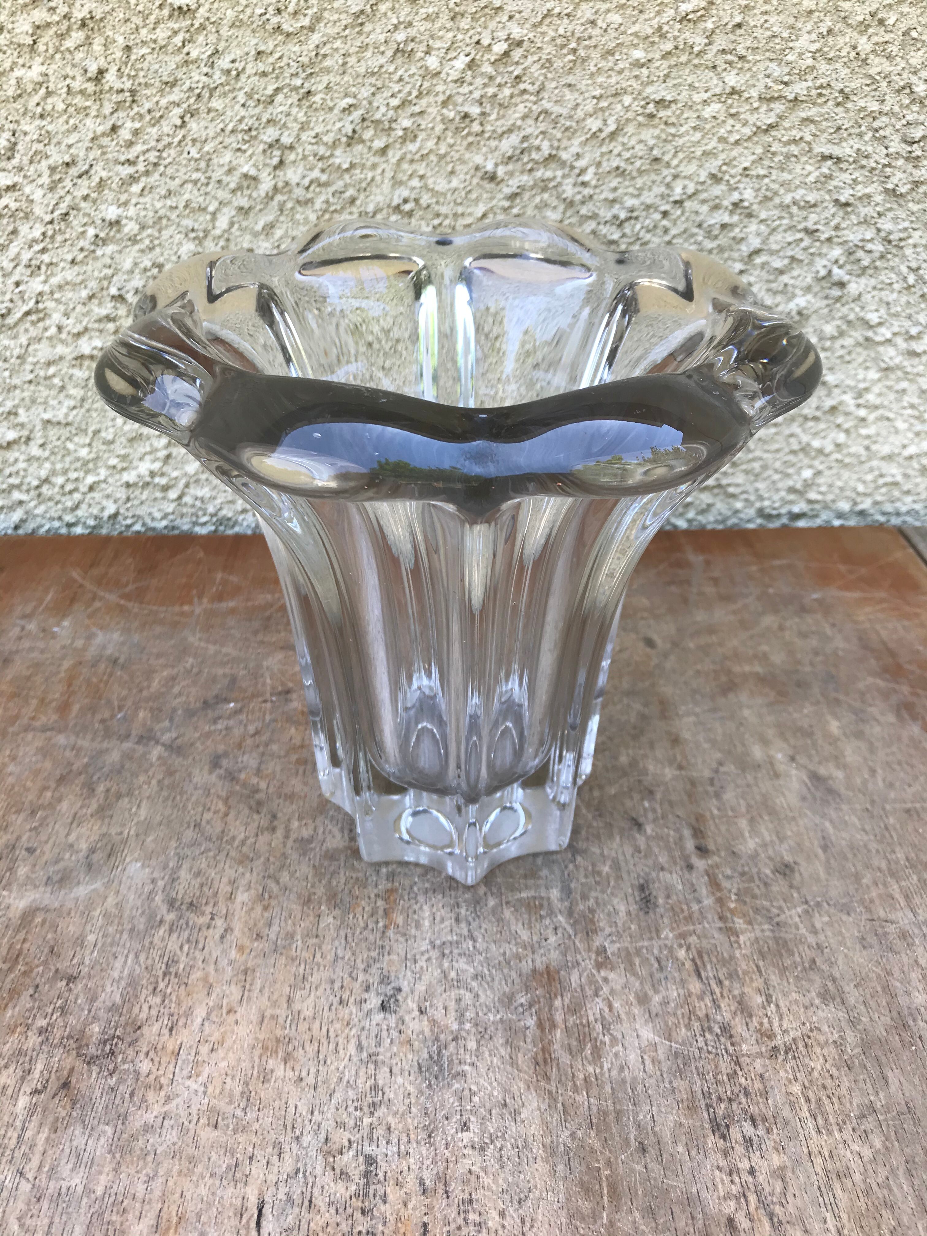 Old vase moulded glass shape flowers 70s vintage