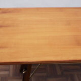 Table basse des années 1950 en bois de cerisier