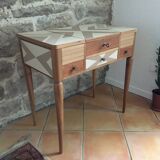 Vintage dressing table restyled