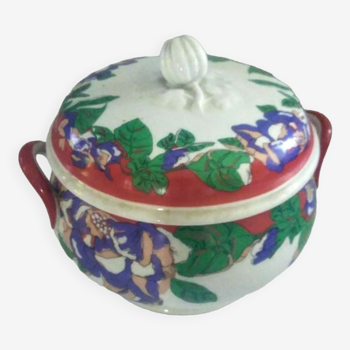 Soupière en porcelaine