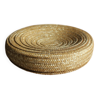 Round wicker basket with lid, vintage soft weaving.