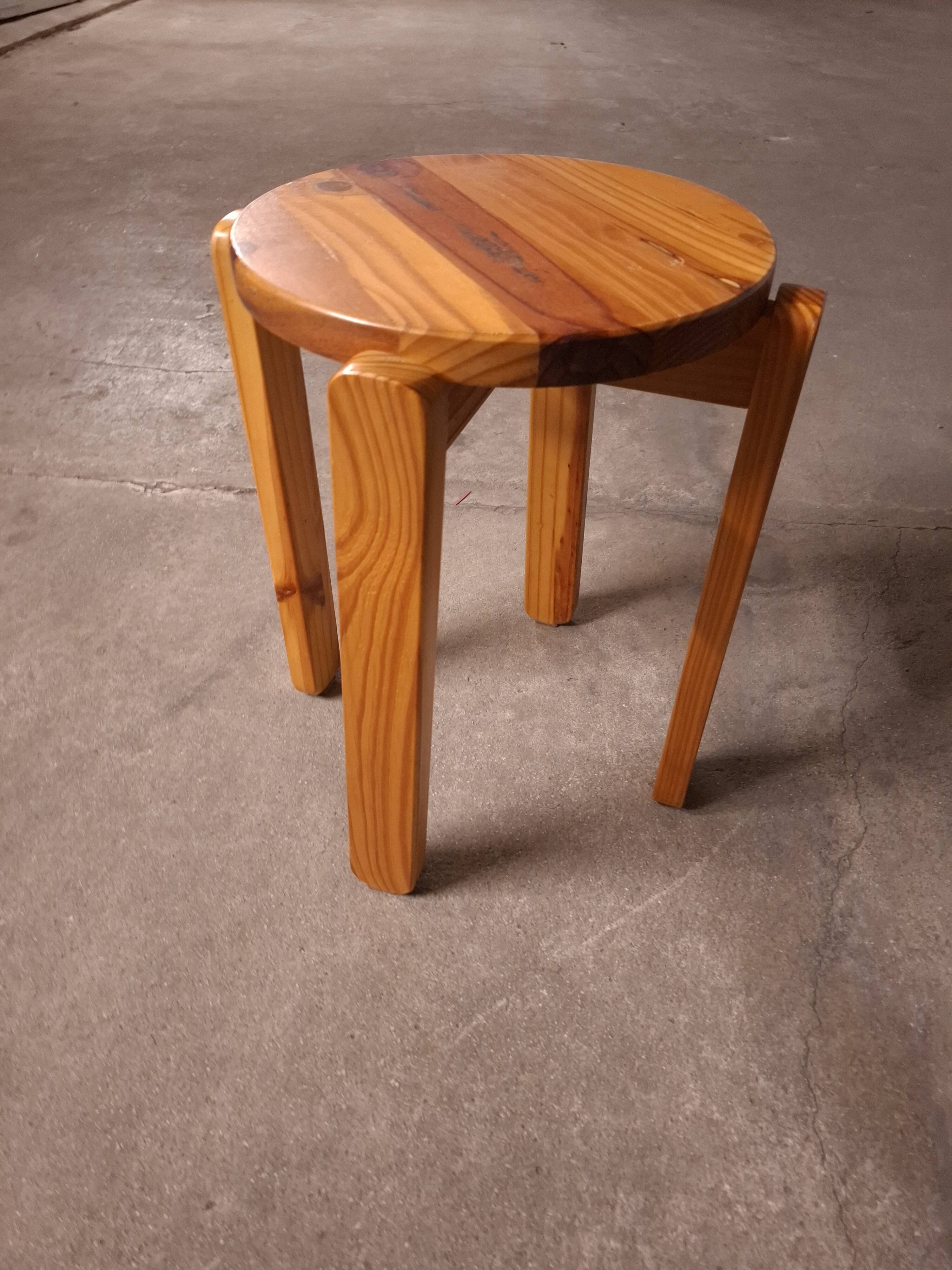 Tabouret en pin vintage