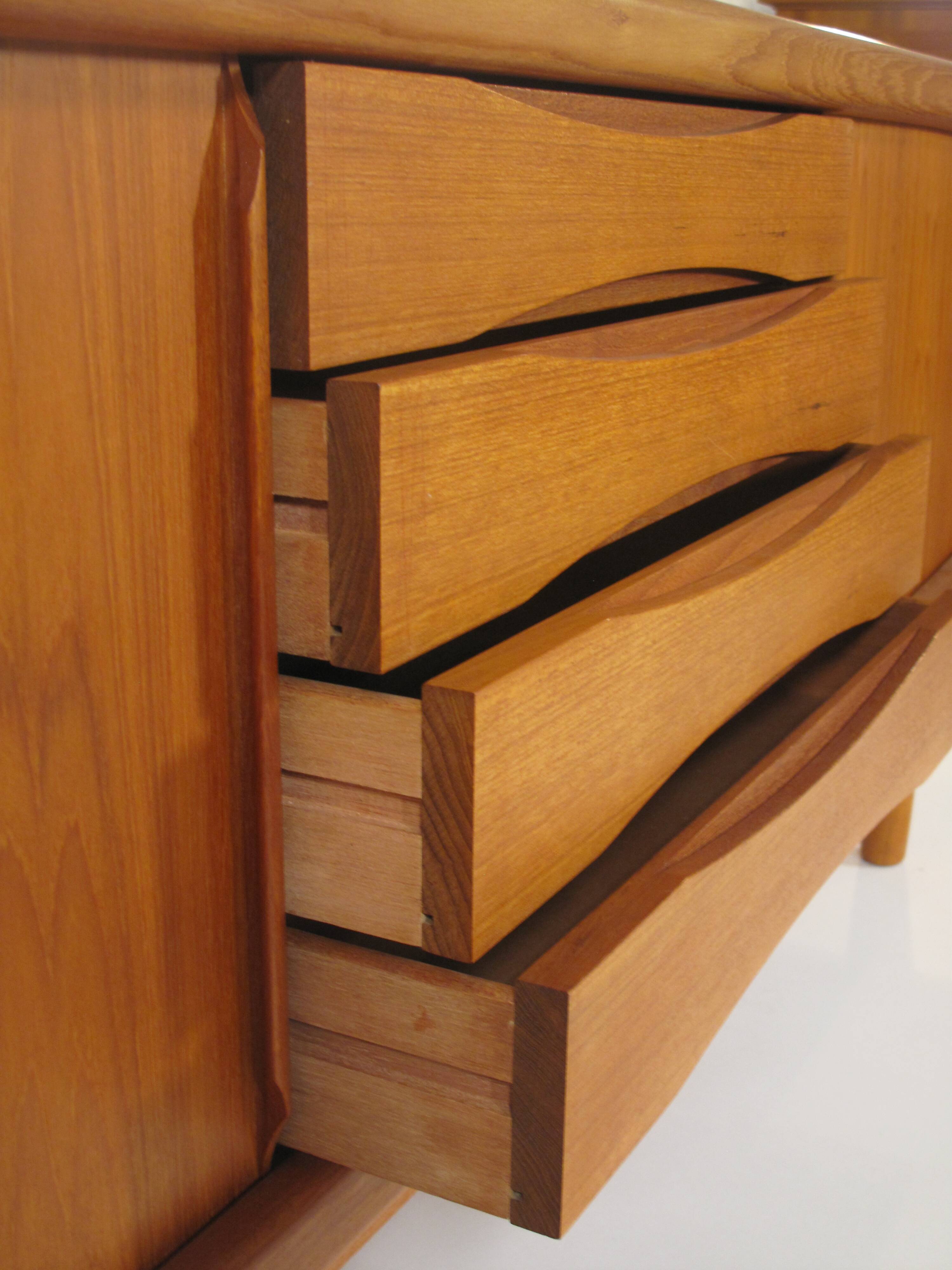 Enfilade scandinave en teck pas Hp Hansen Danemark 1960's