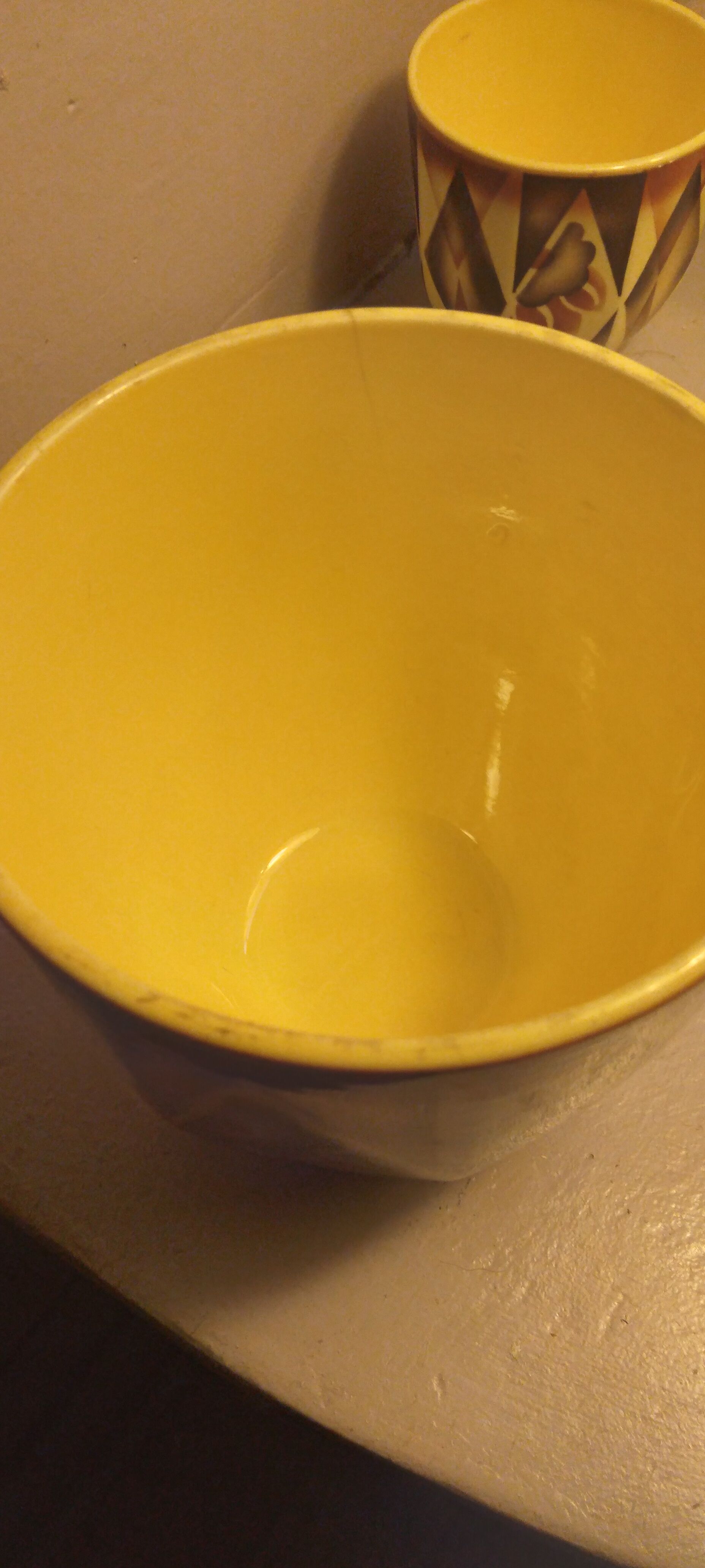 Hidden art deco pots