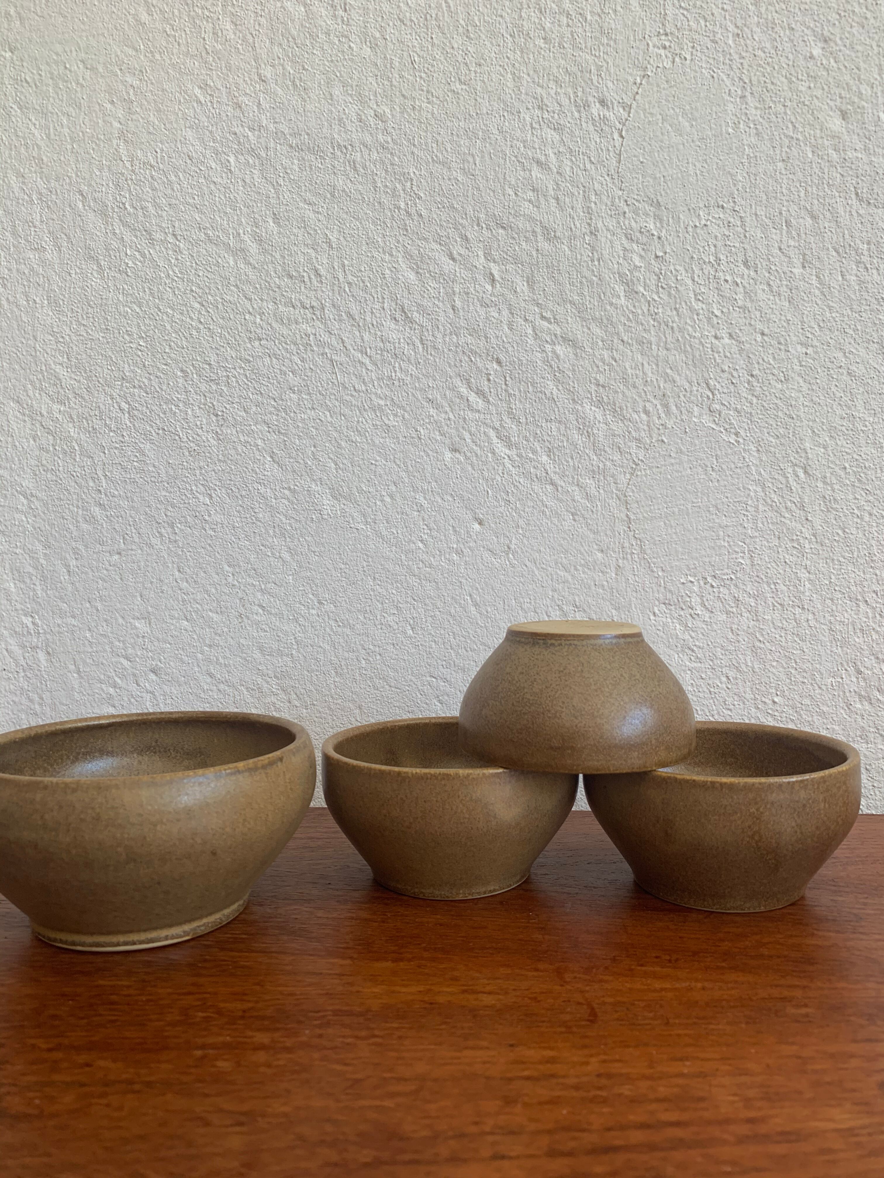 Set 4 vintage Digoin sandstone bowls