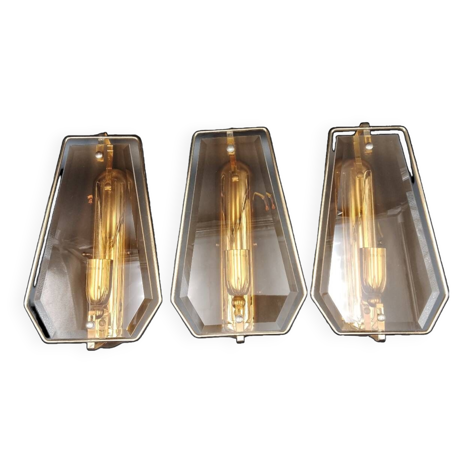 Triple vintage wall lights in brass and beveled glass to be electrified E14
