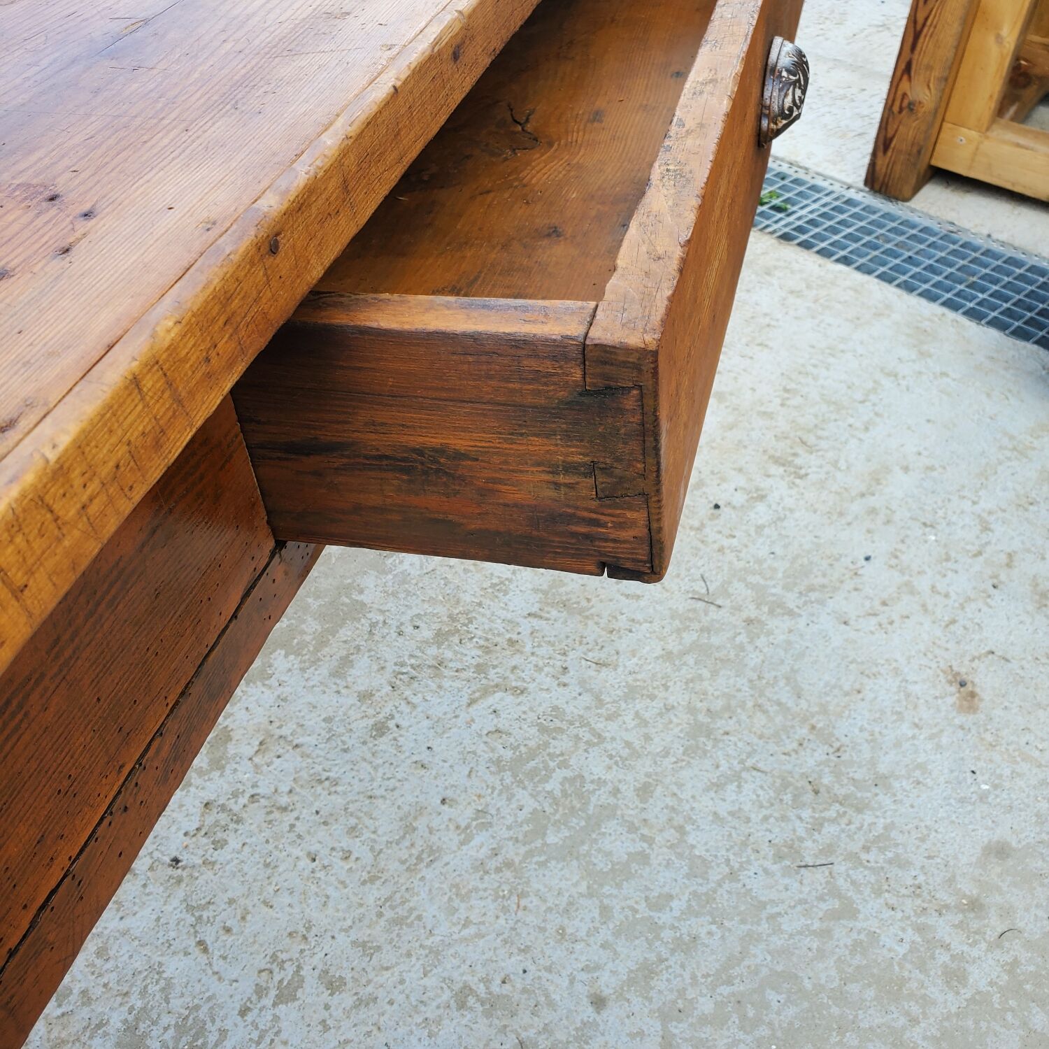 Farmhouse table