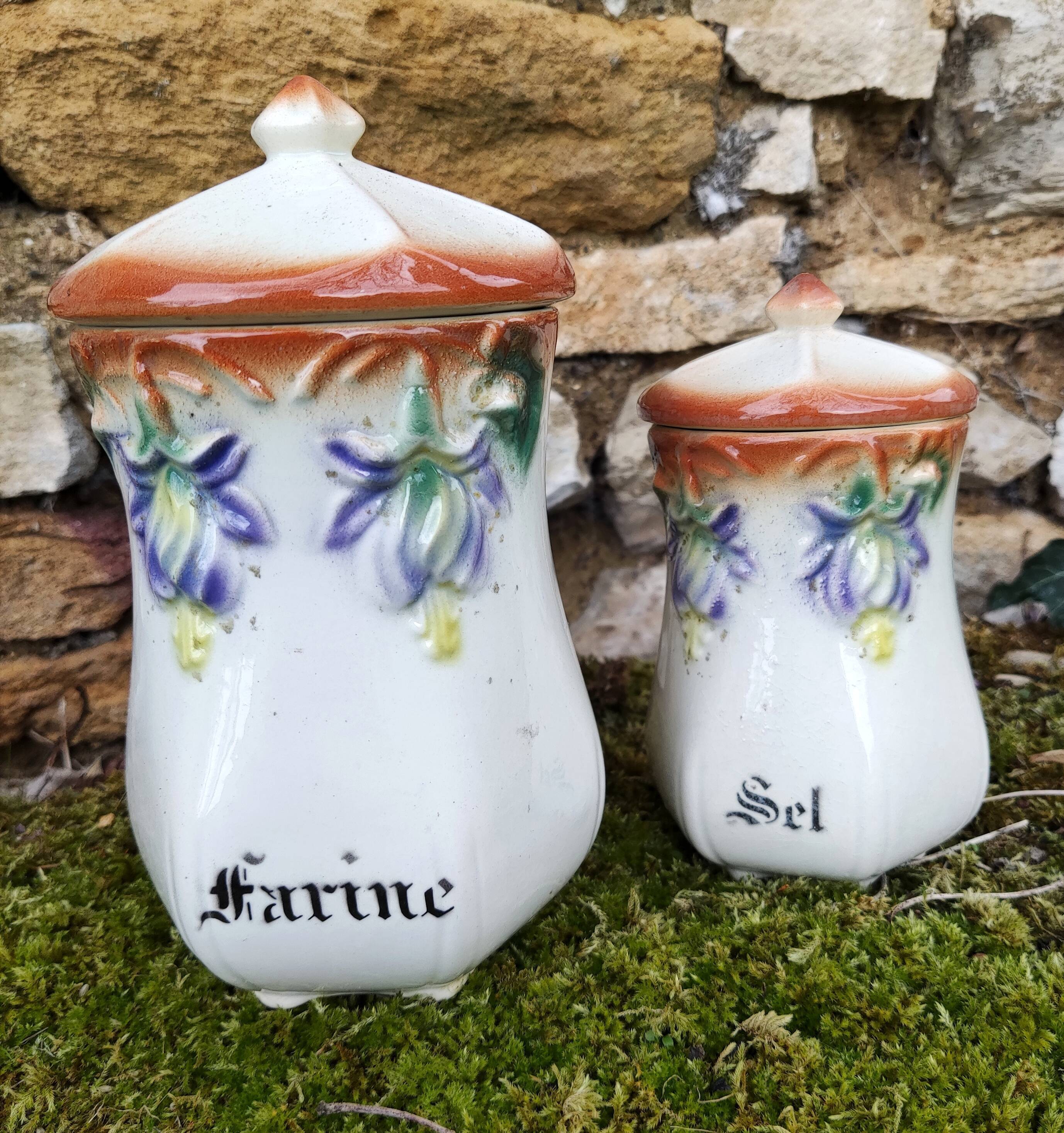 Set of 2 spice jars in art nouveau barbotine 1900