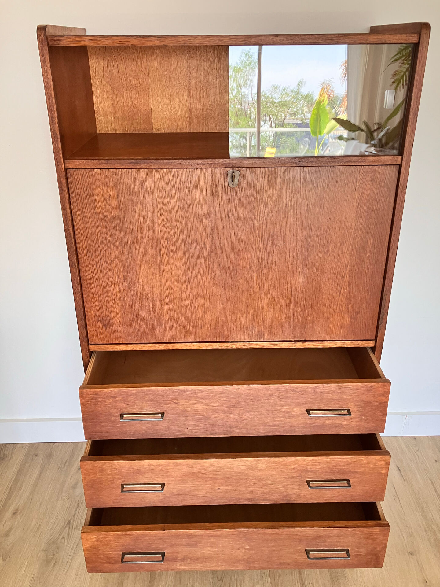 Secretary from the 70s