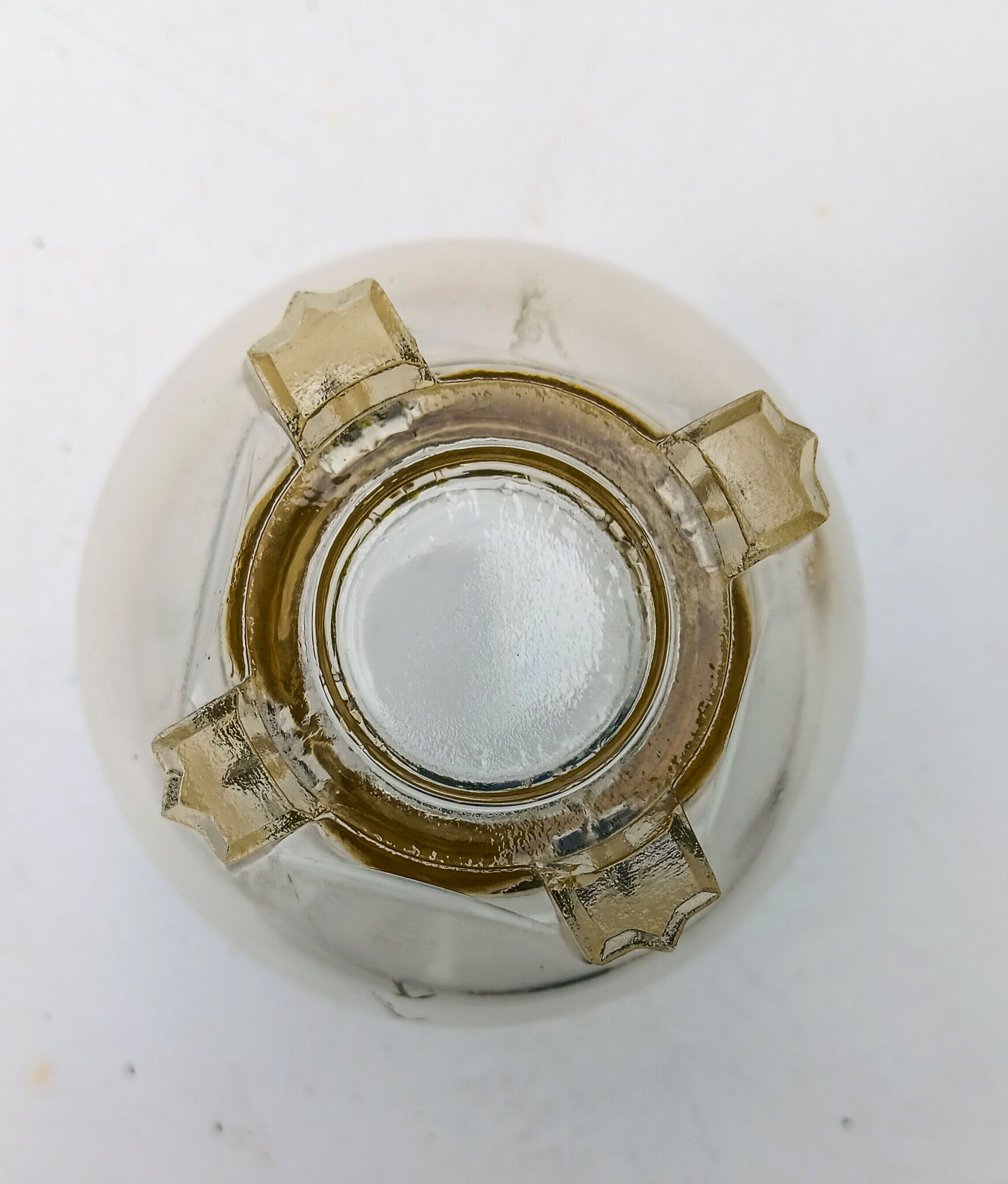 3 low glasses on Art Deco stand