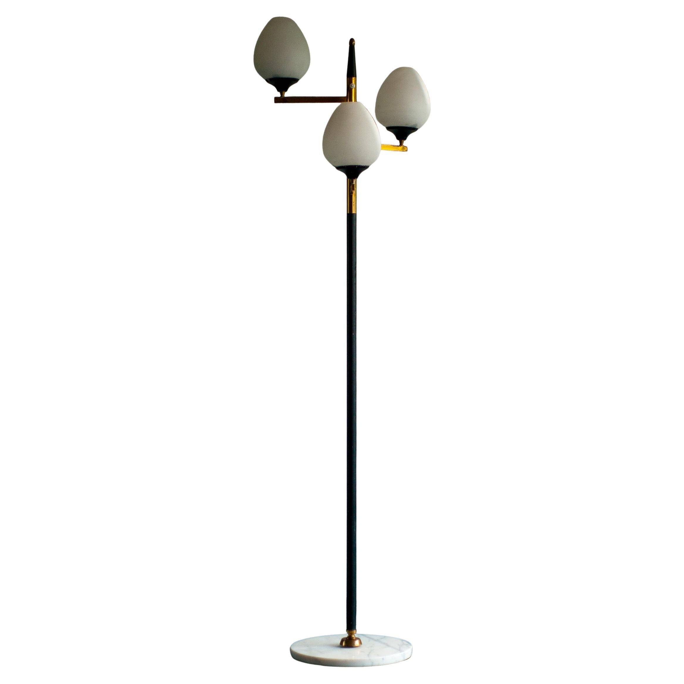 Arredoluce floor lamp in polished brass and Carrara marble, 1960s