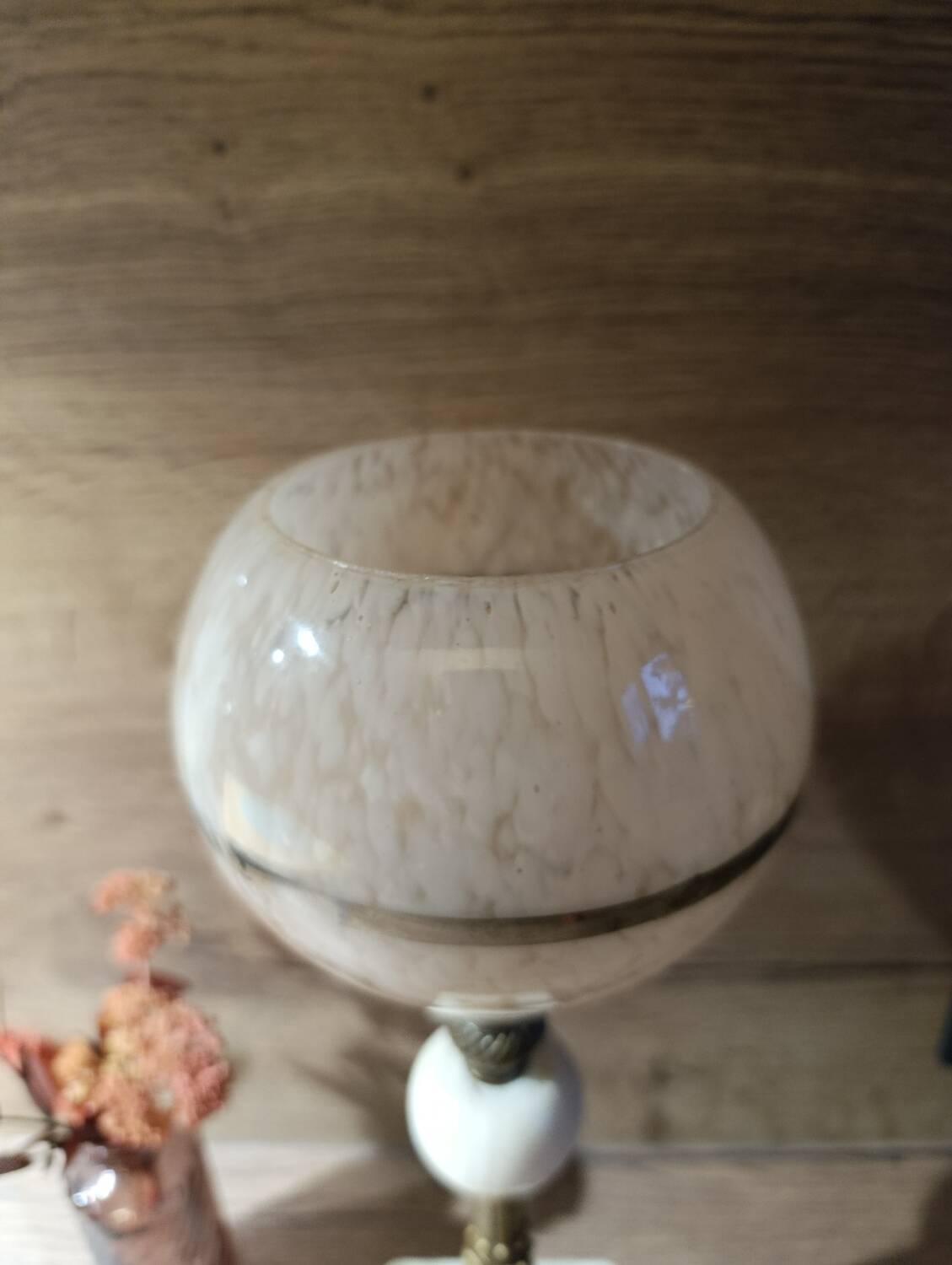 Art Deco lamp 1930 brass, alabaster, Clichy pink glass globe