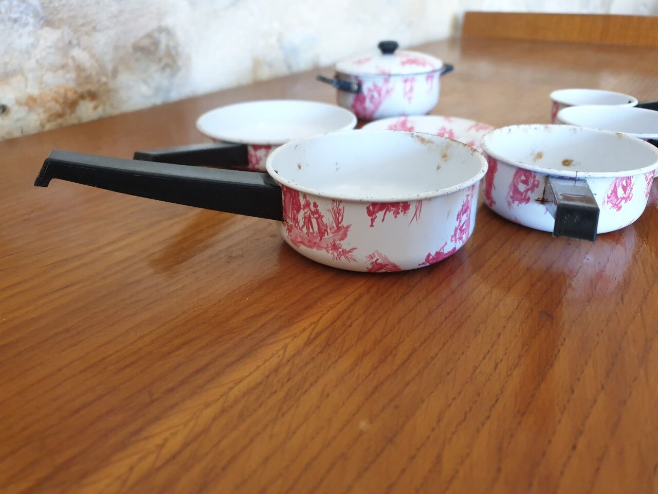 Dinette in sheet metal 60s