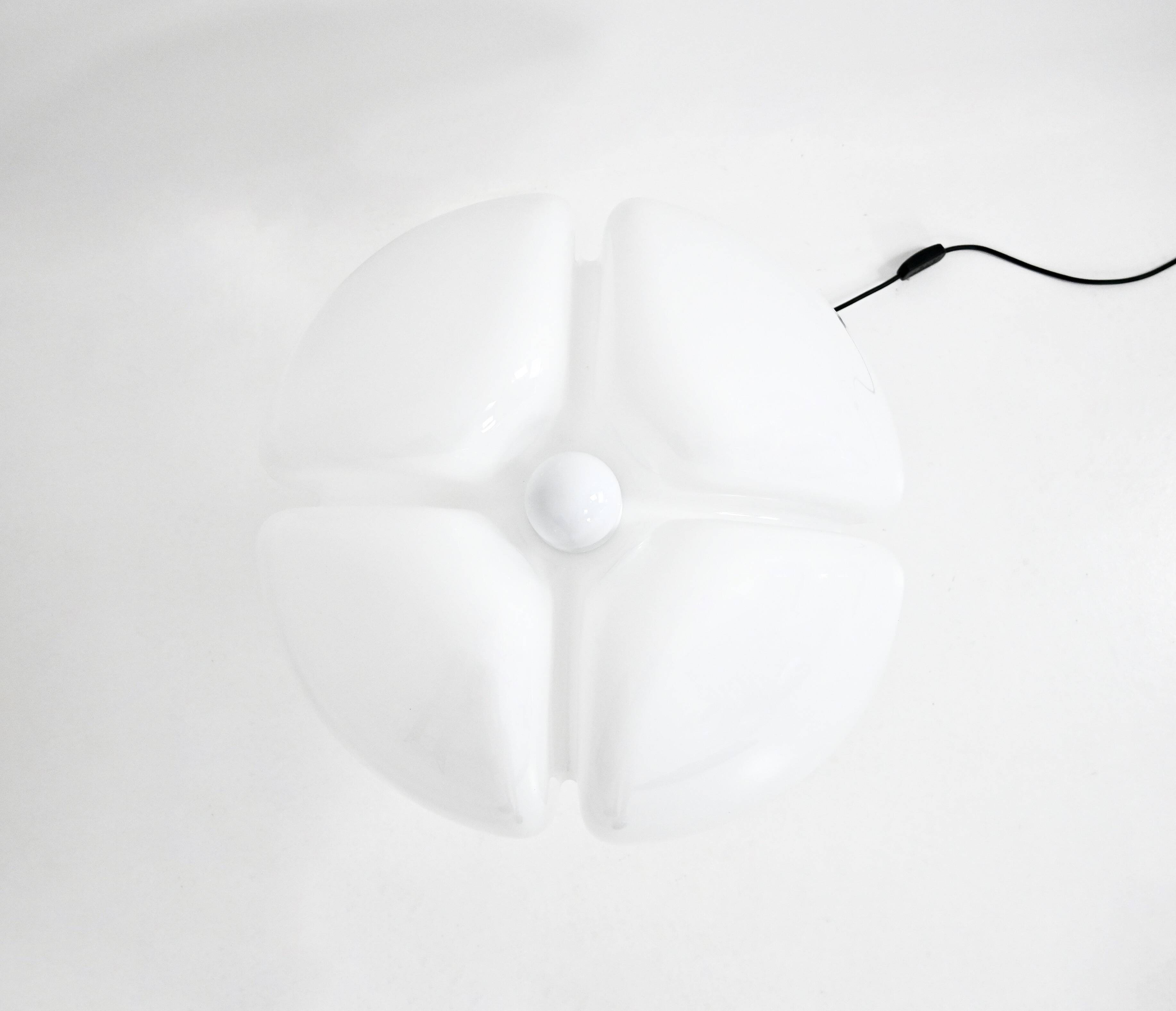 Lampe de table « Pipistrello » blanche de Gae Aulenti pour Martinelli Luce