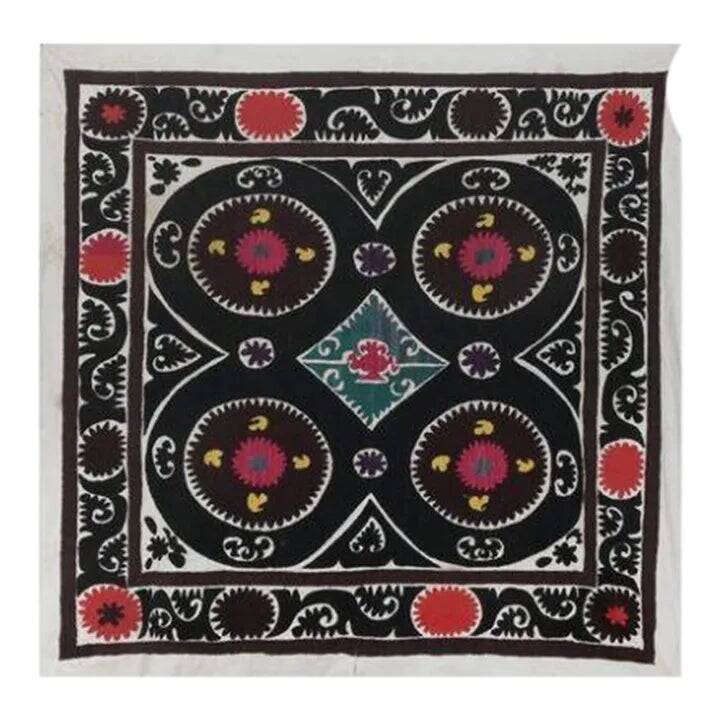 Vintage hand-embroidered tablecloth 160x165 cm
