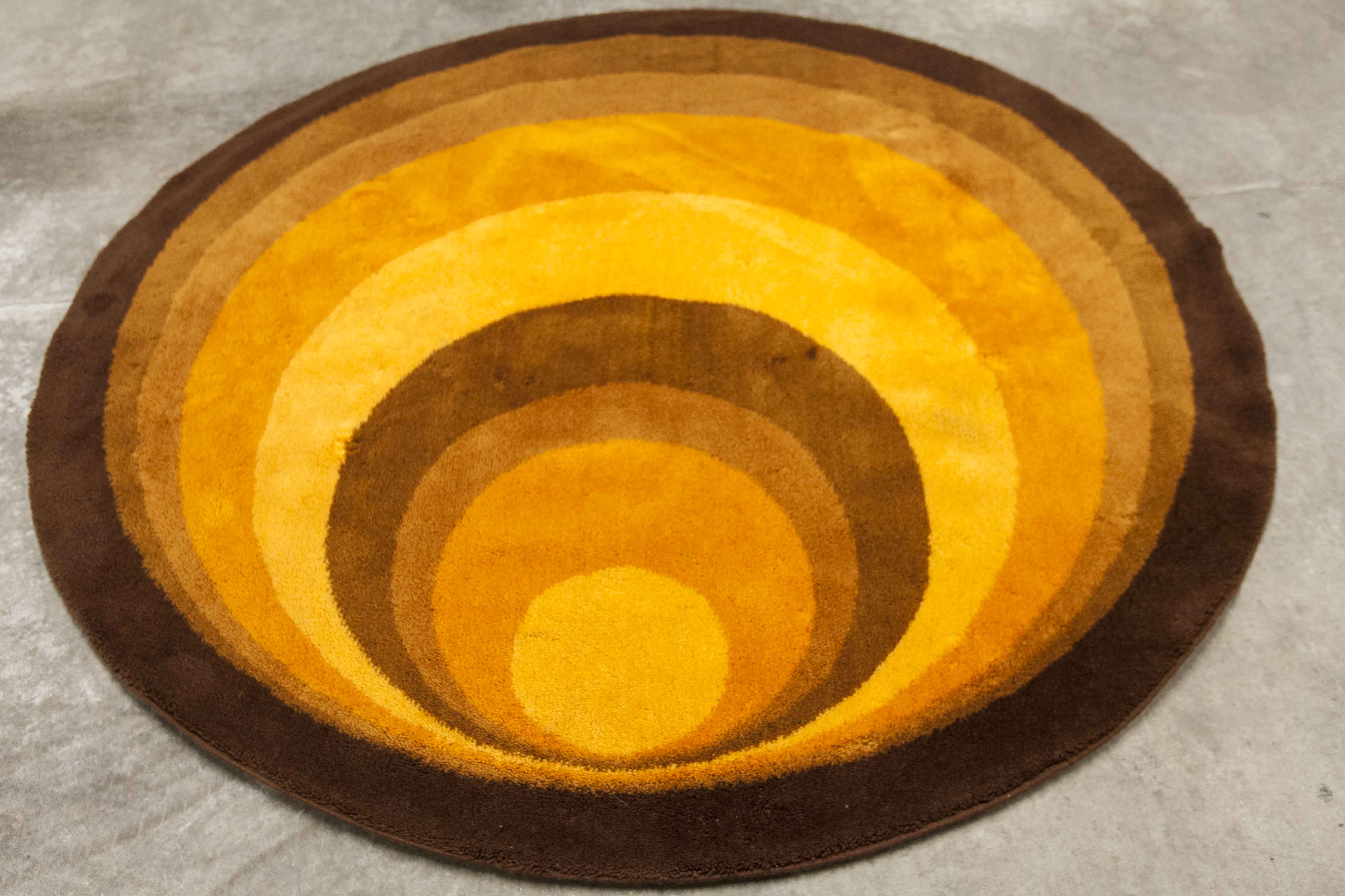 Round carpet 2m Scandinavian Schaeffler model "Atrium" synthetic from 1977