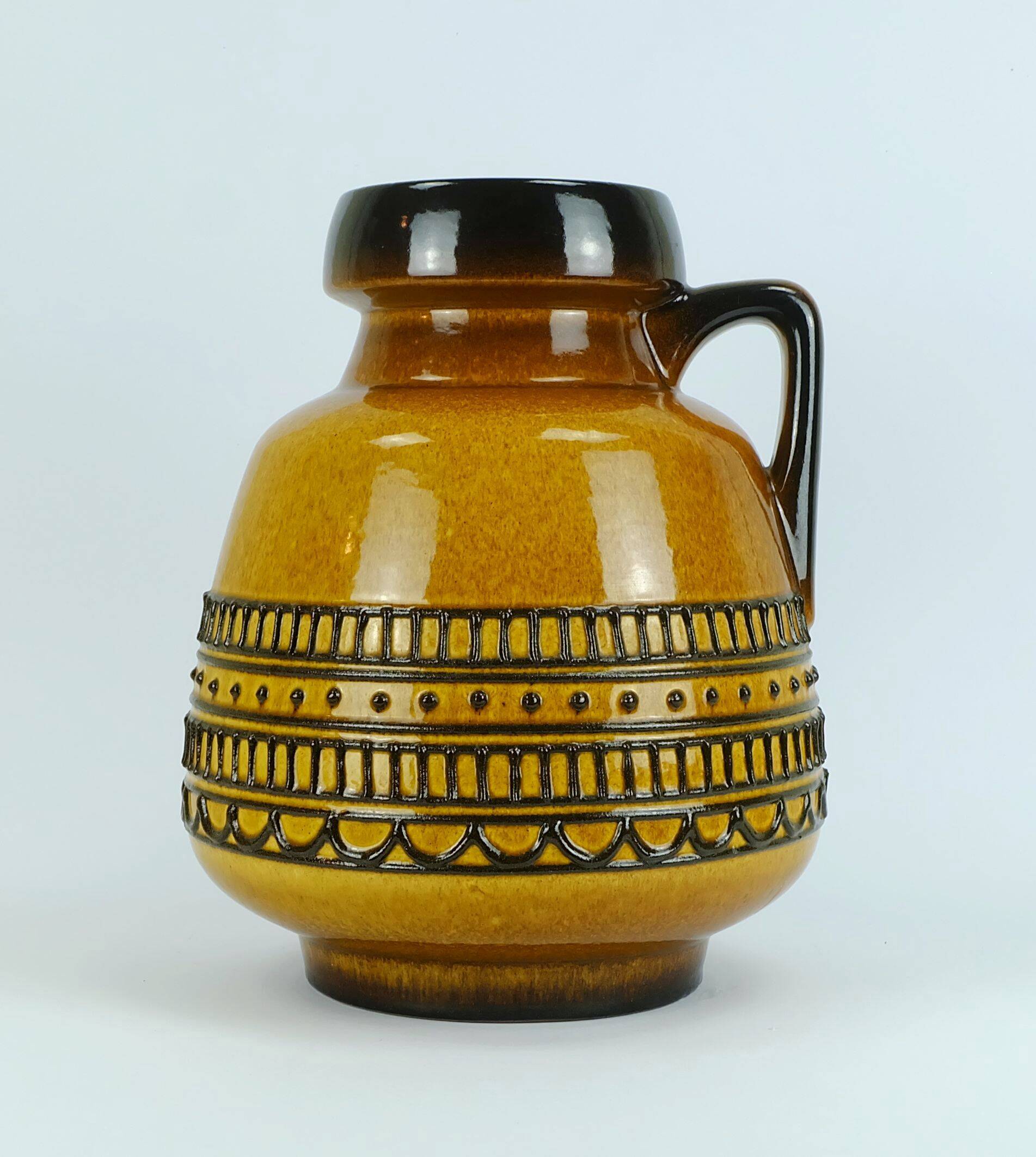 huge 60's VASE jug model 88 35 amber and brown with black abstract pattern
