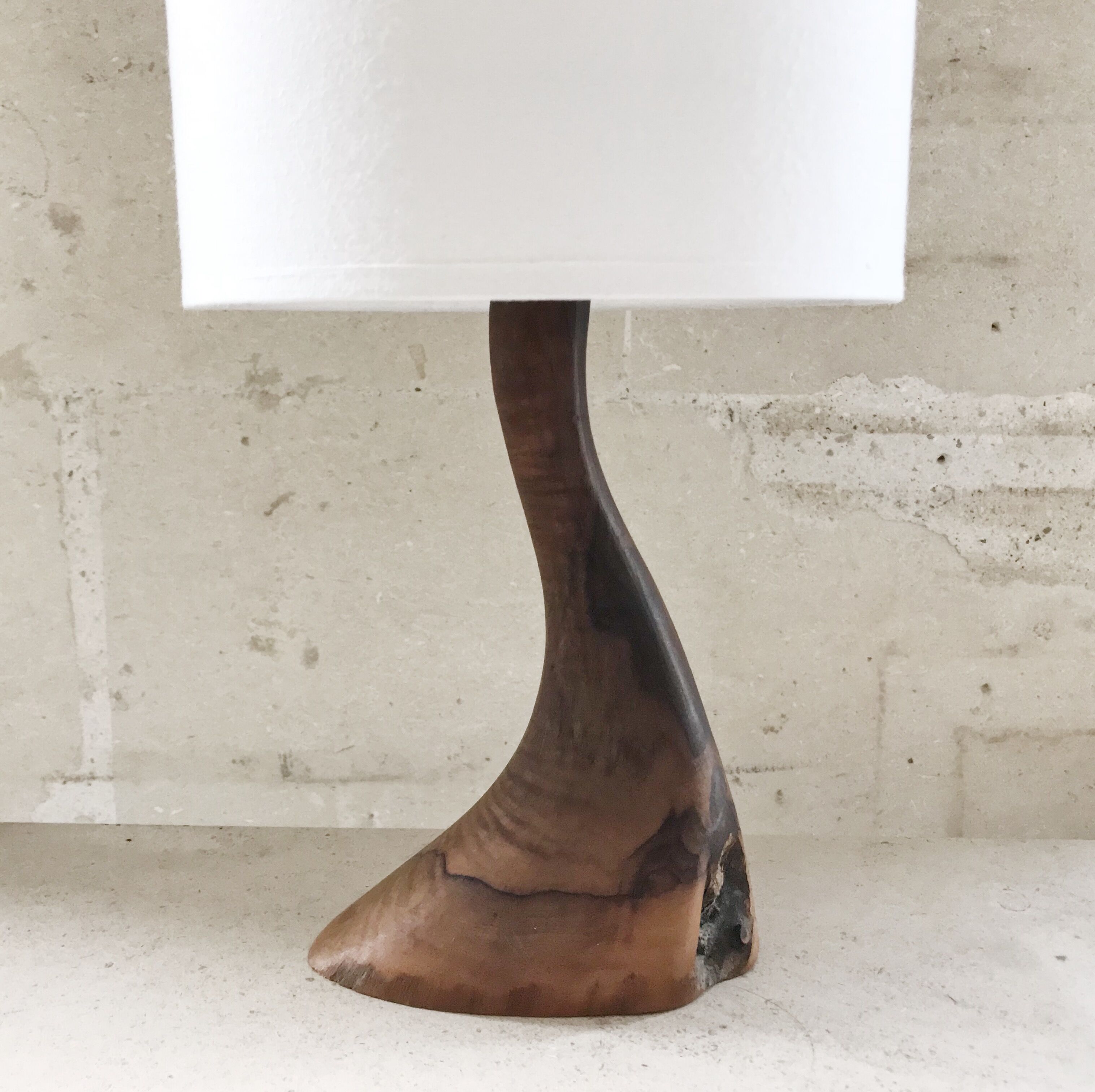 Lamp free form in 1950 olive wood s
