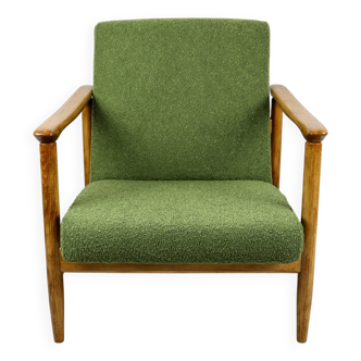 Fauteuil Boucle GFM-142 vert clair attribué à Edmund Homa, années 1970