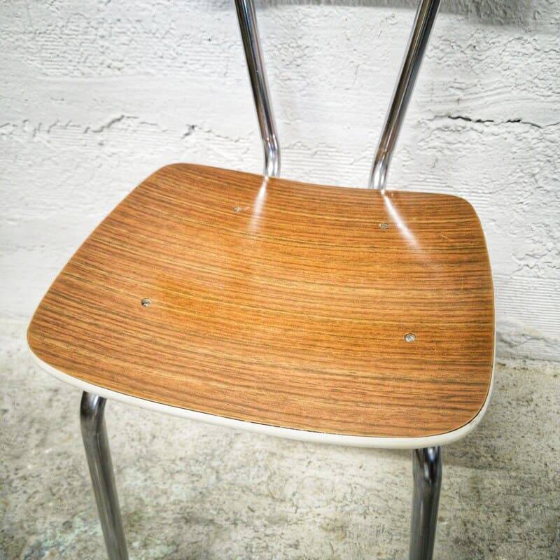 Chaise en formica