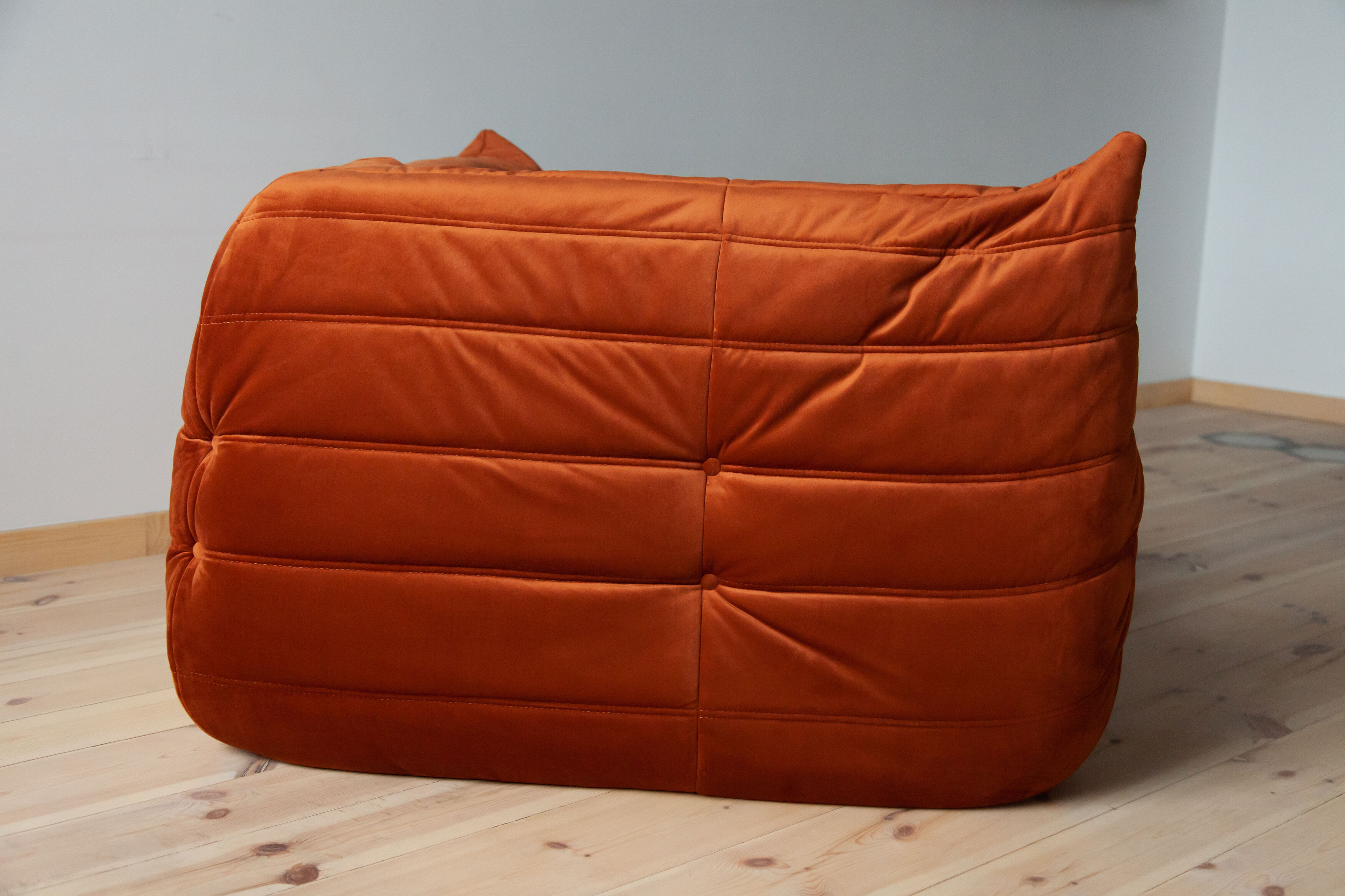 Togo armchair model designed by Michel Ducaroy 1973