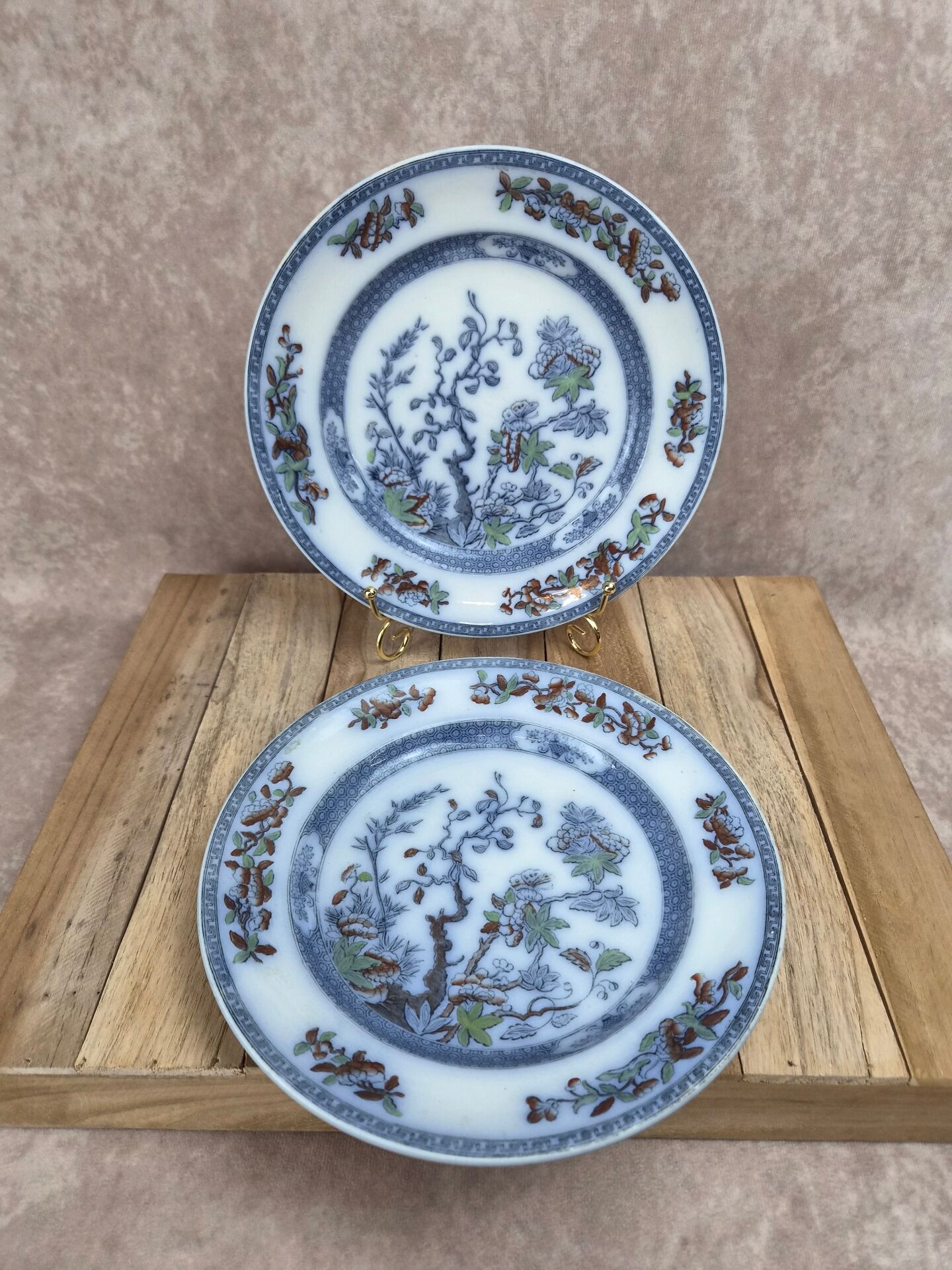 Set of 2 flat/semi-deep vintage plates Copeland England – Japonese-style decoration
