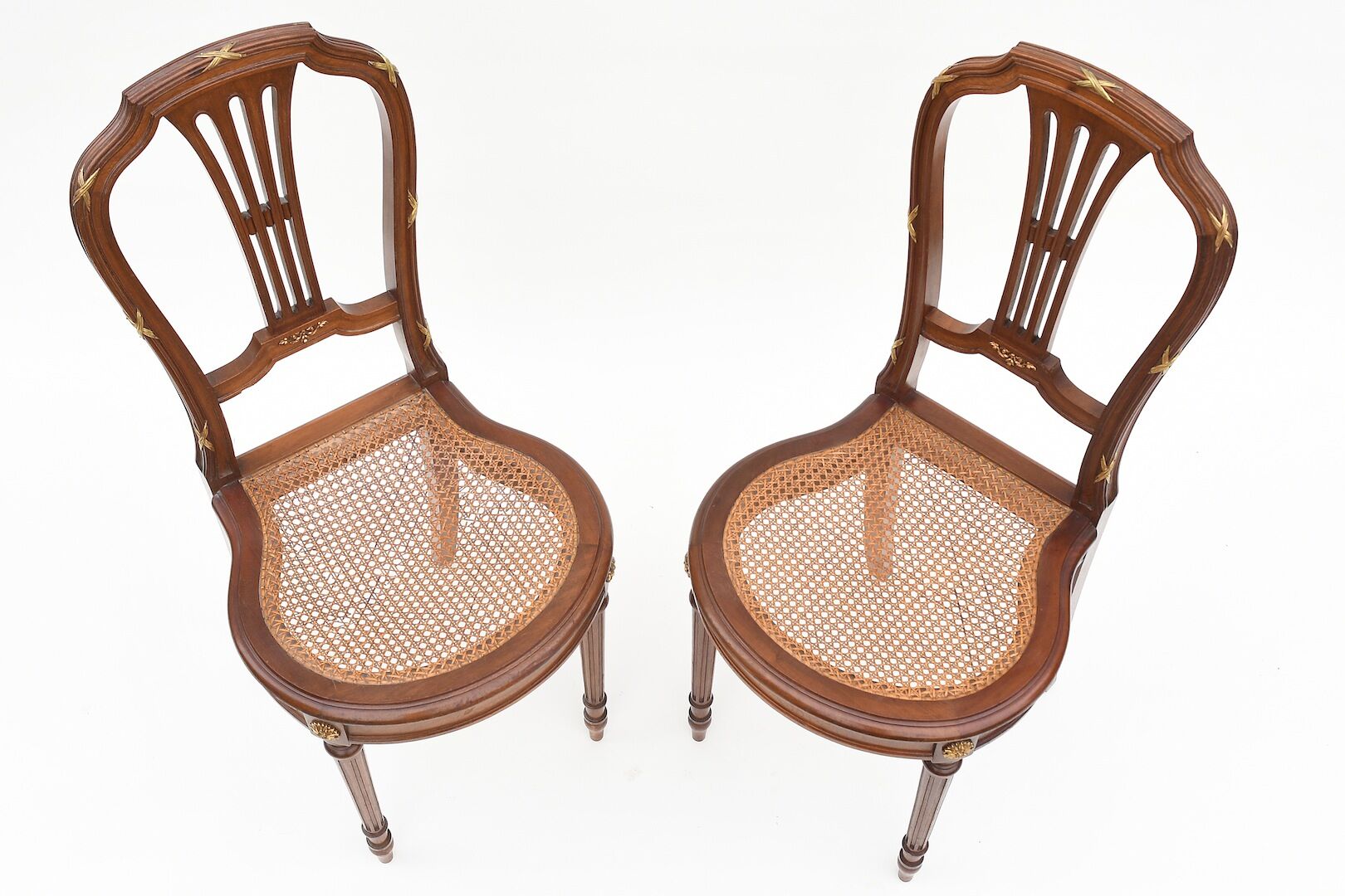 Paire de chaises d'époque 1900 de style Louis XVI