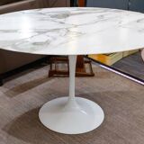 Eero Saarinen & Knoll Table "Tulip ovale" calacatta oro