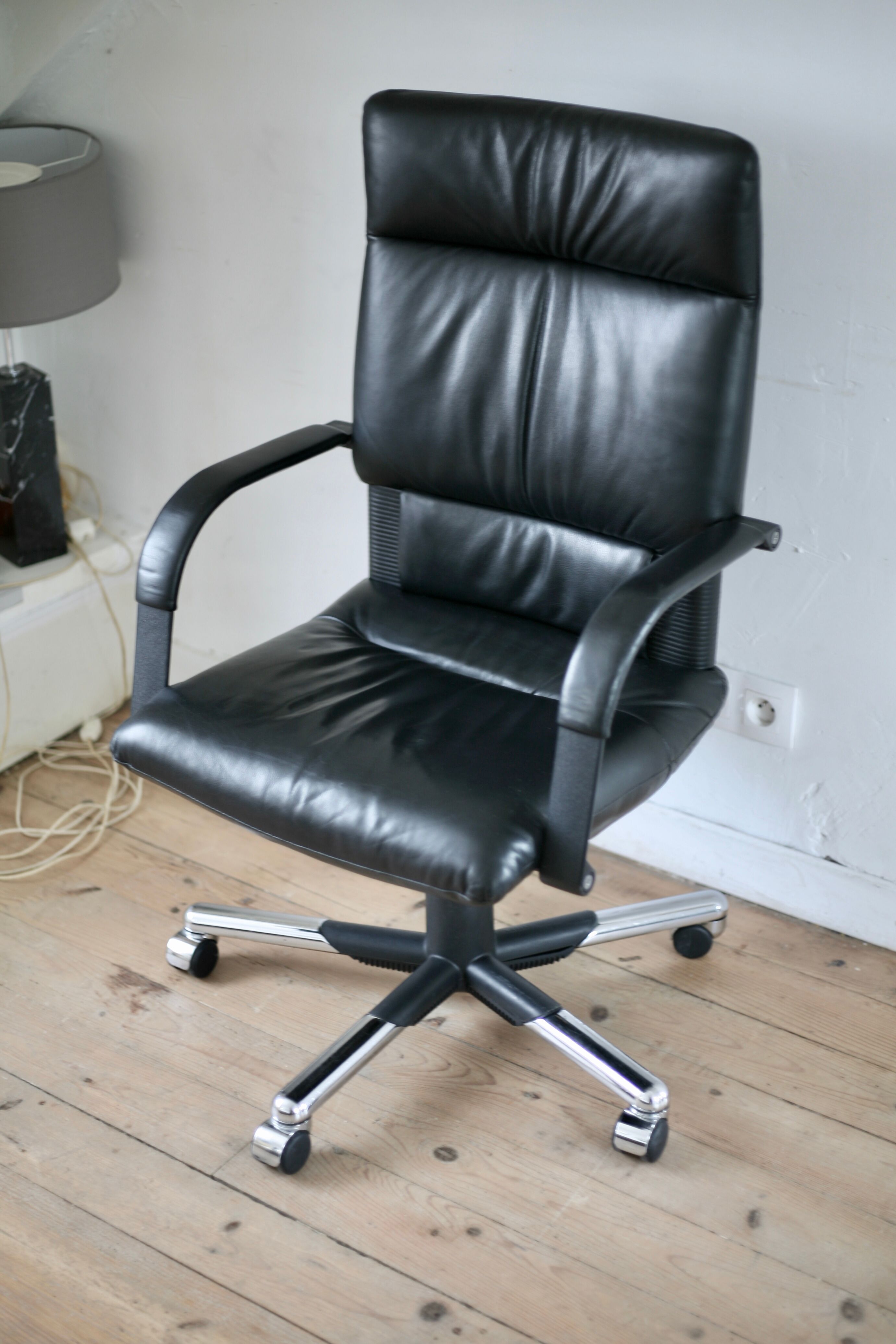 Mario Bellini's armchair, Vitra edition