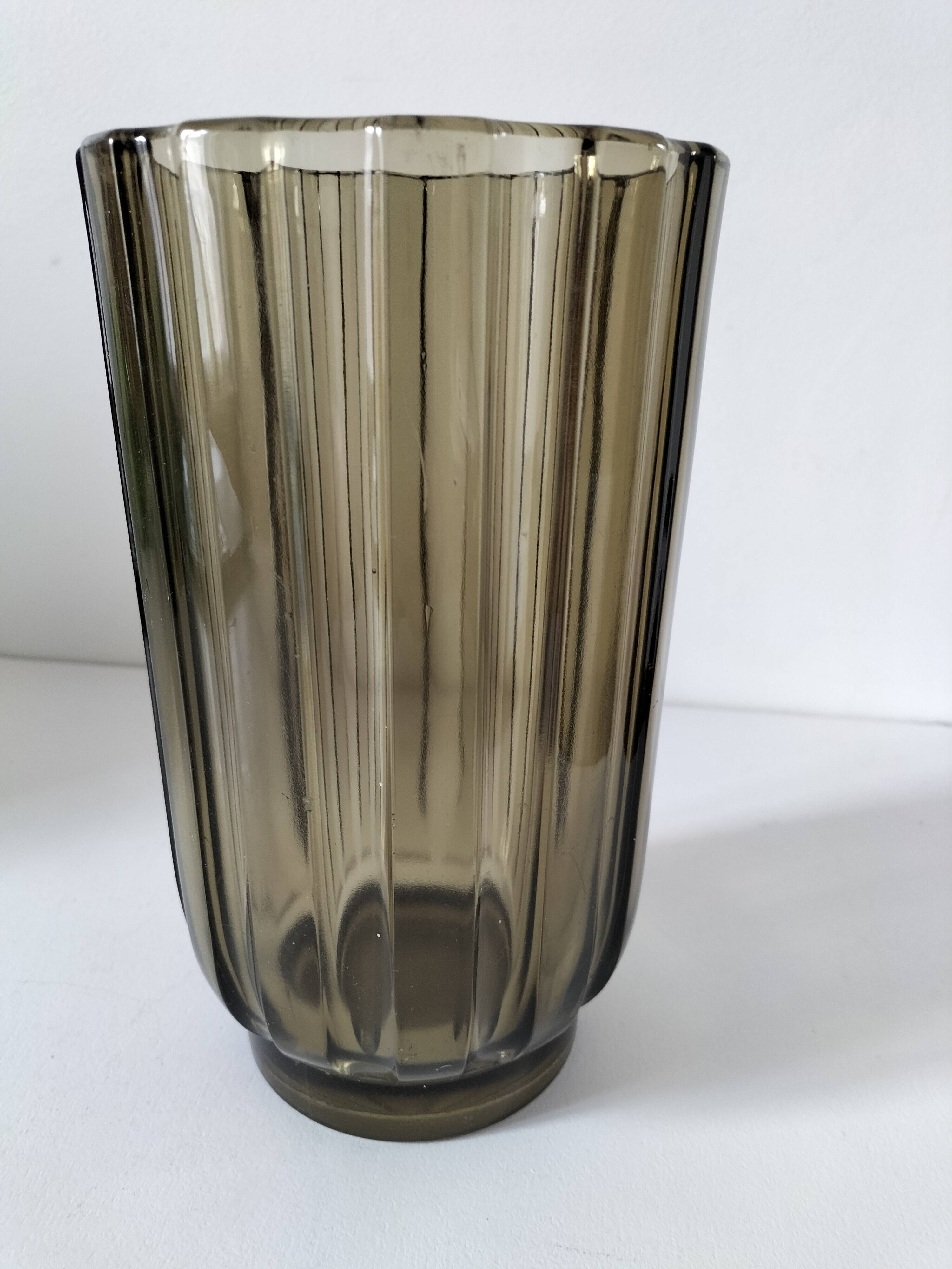 Vintage design smoked glass vase