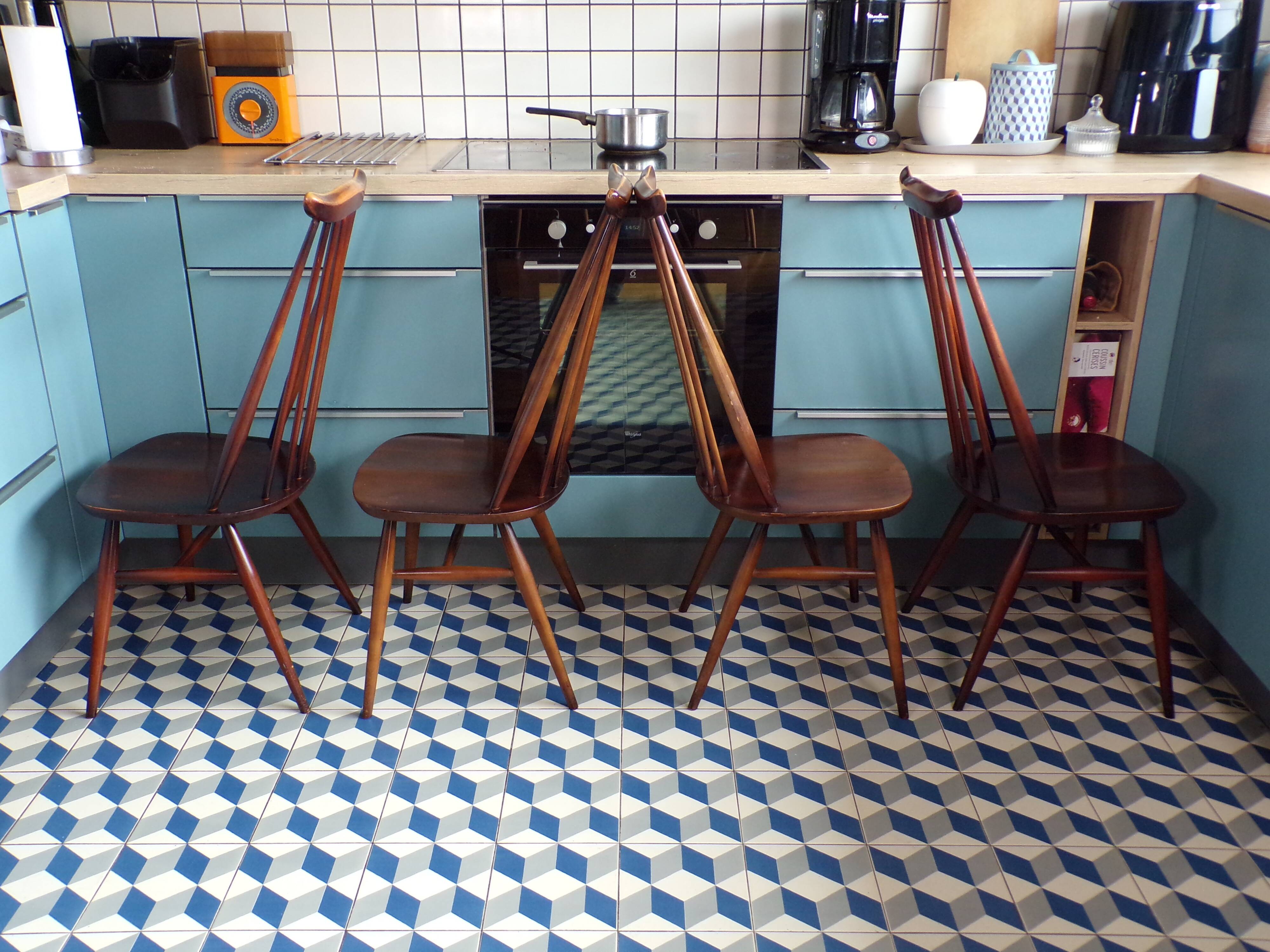 Set of 4 Ercol Goldsmith chairs