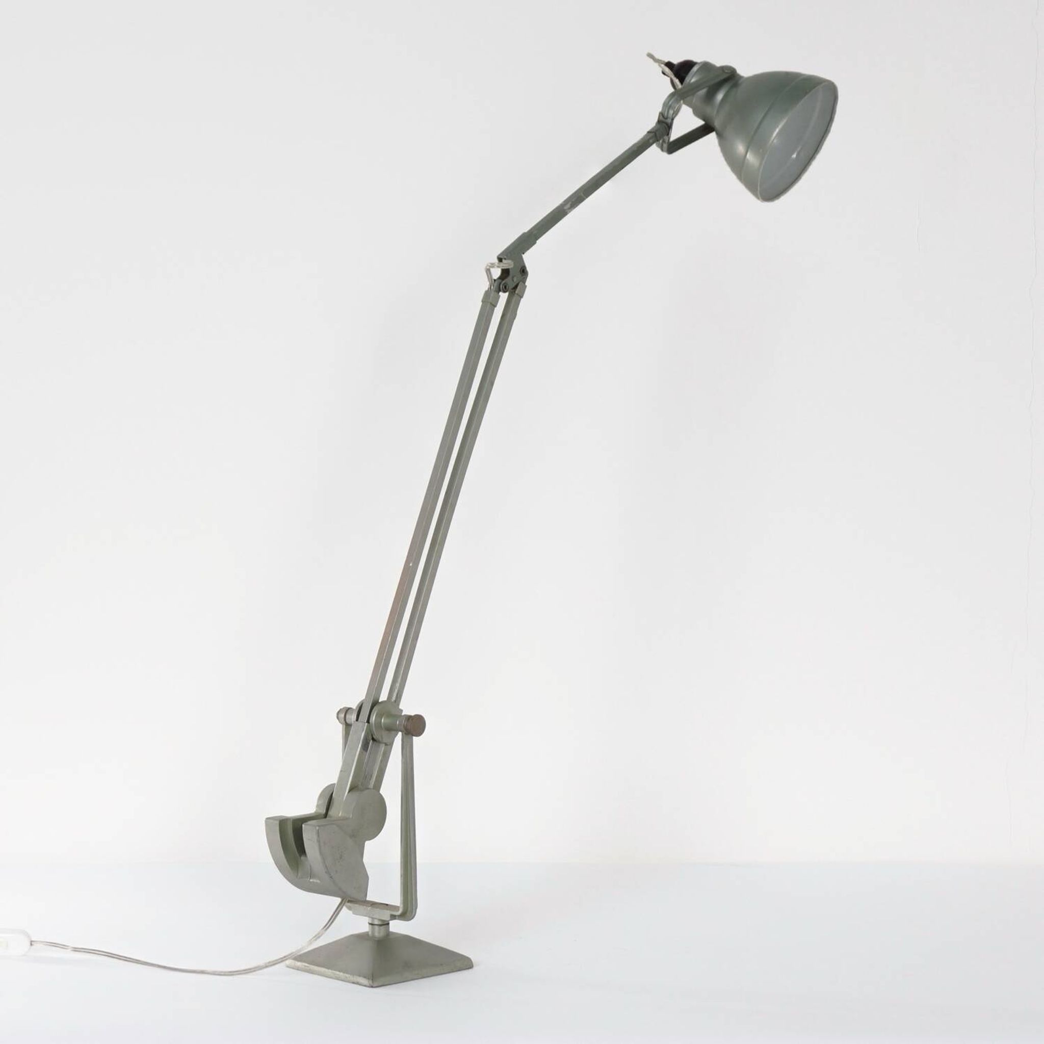 LAMPE DE BUREAU INDUSTRIELLE À CONTREPOIDS PAR ERPE, ANNÉES 1950