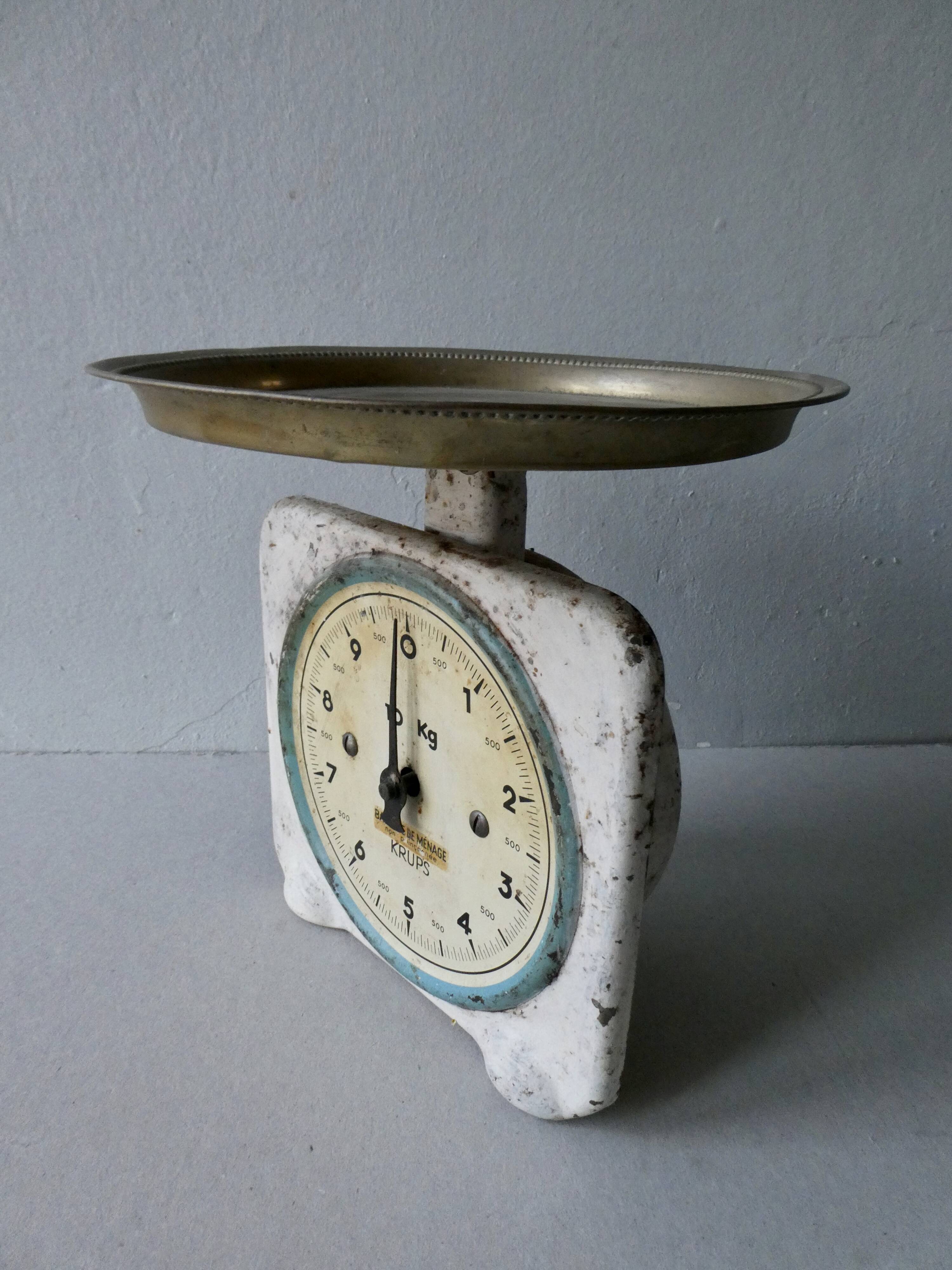 Krups kitchen scale of the 1940s