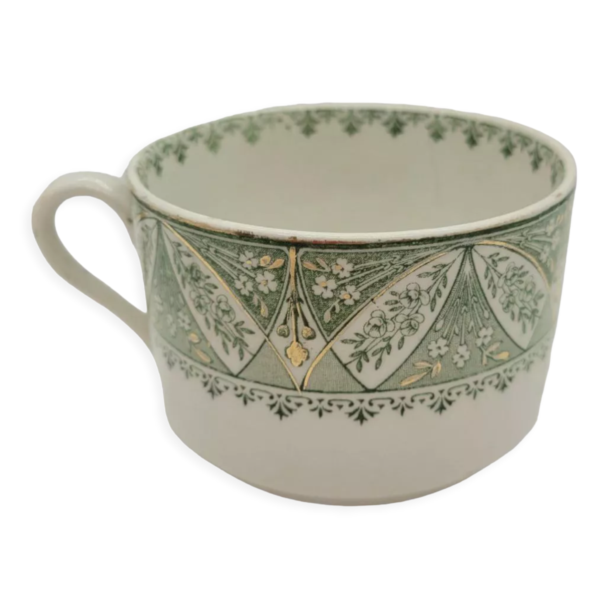 Iron cup model Labrador Creil and Montereau