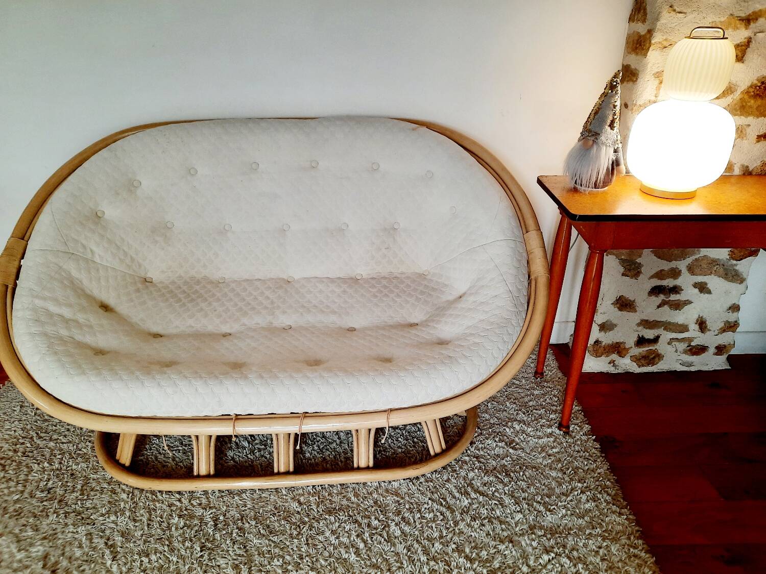 Vintage bohemian rattan canapé from the 60s and 70s.