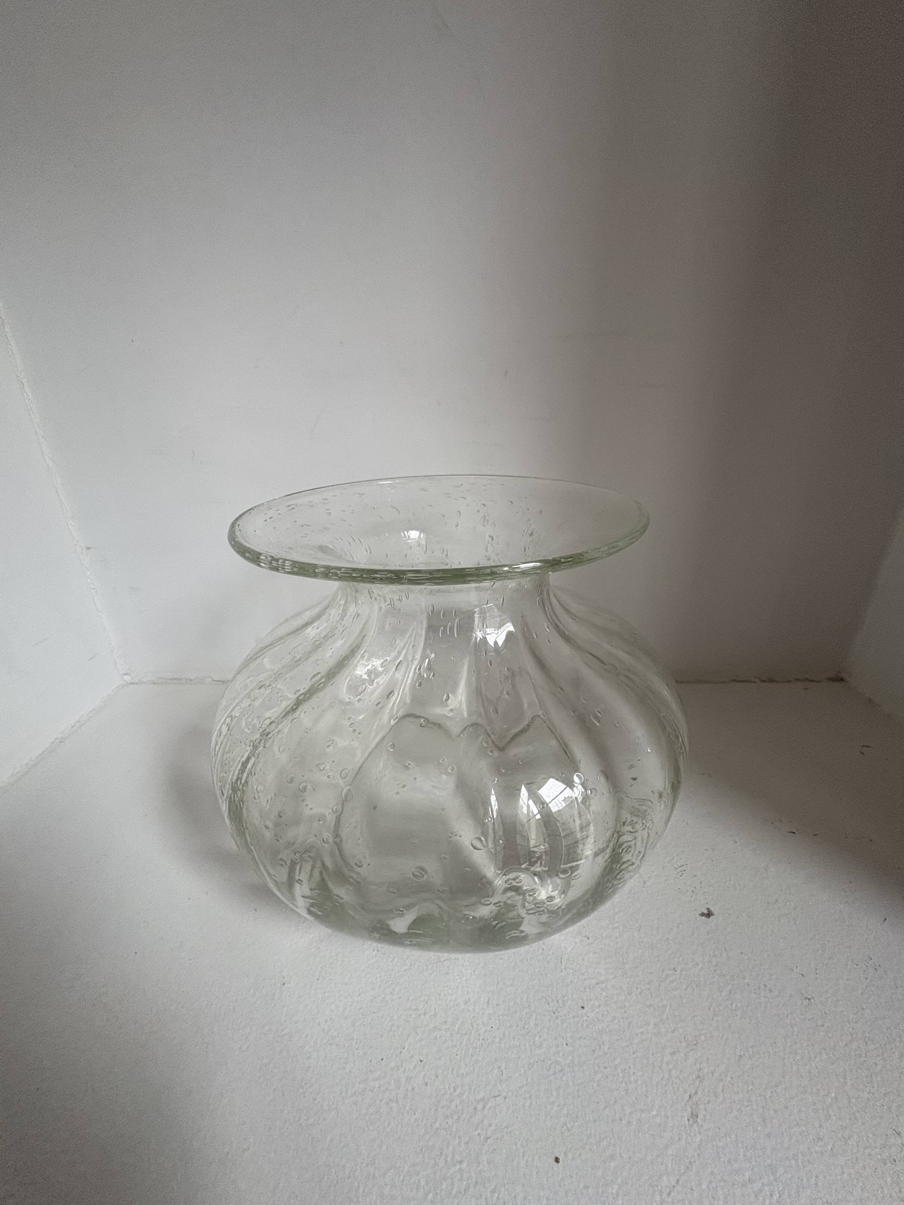 Set of 16 decorative items