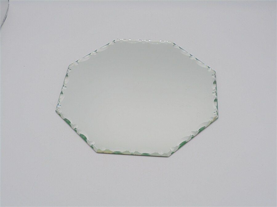 Octagonal mirror tray