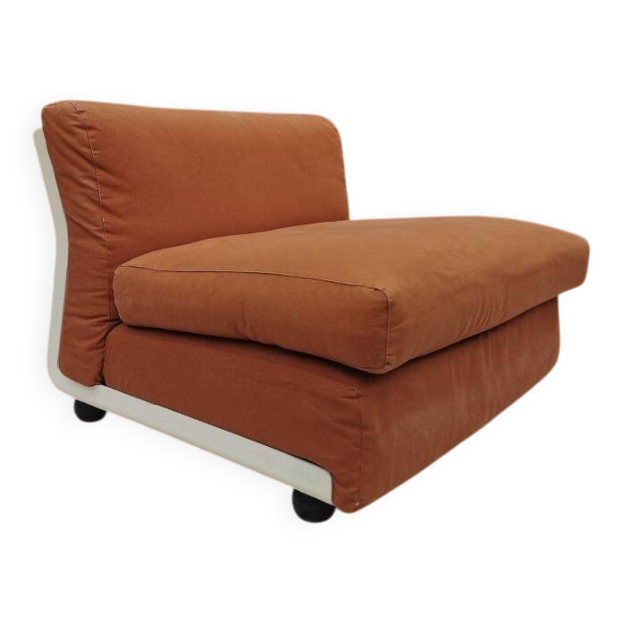 Amanta Bellini armchairs (4 available)