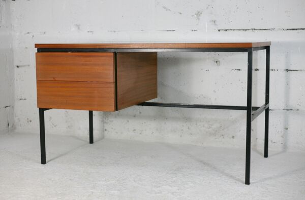 Bureau modèle 620 de Pierre Guariche pour Minvielle, France circa 1955