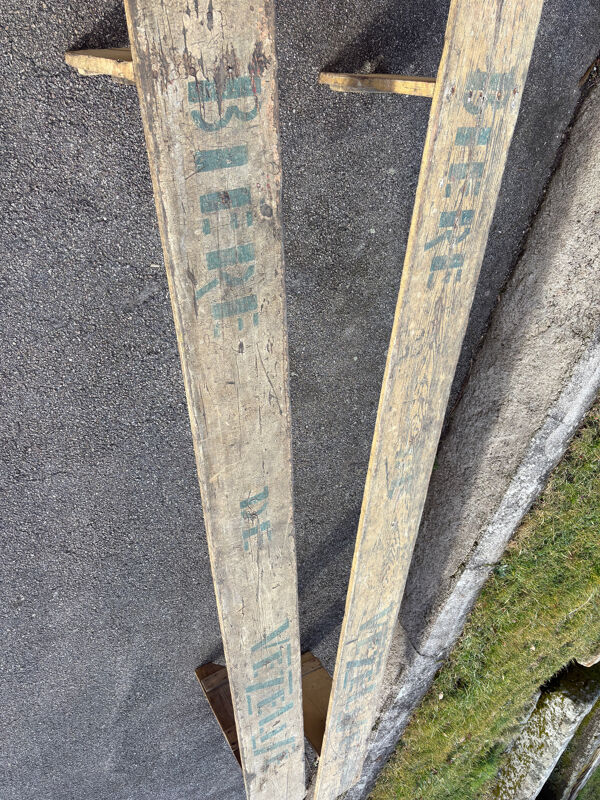 2 bancs de brasserie