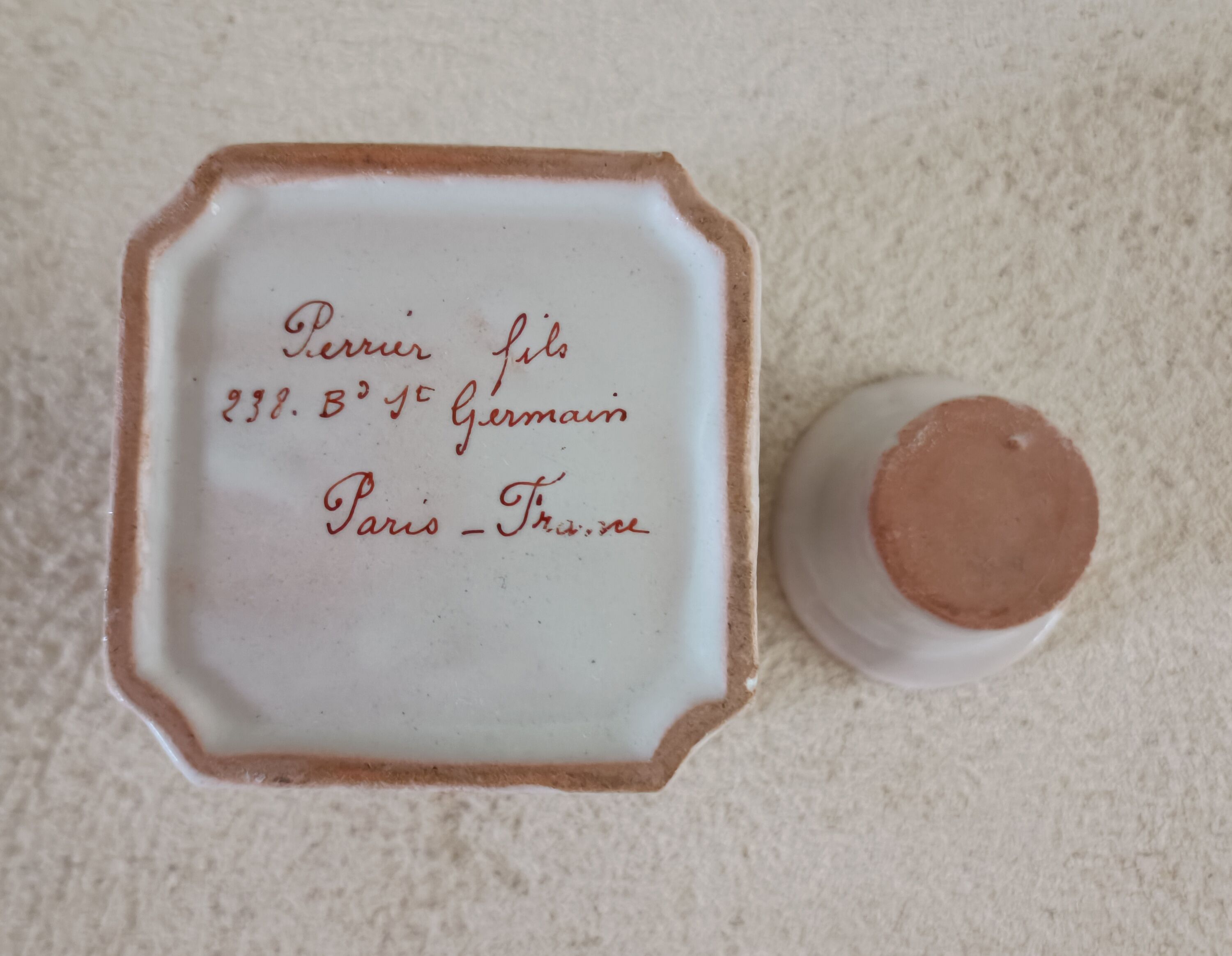 Earthenware inkwell signed Perrier fils
