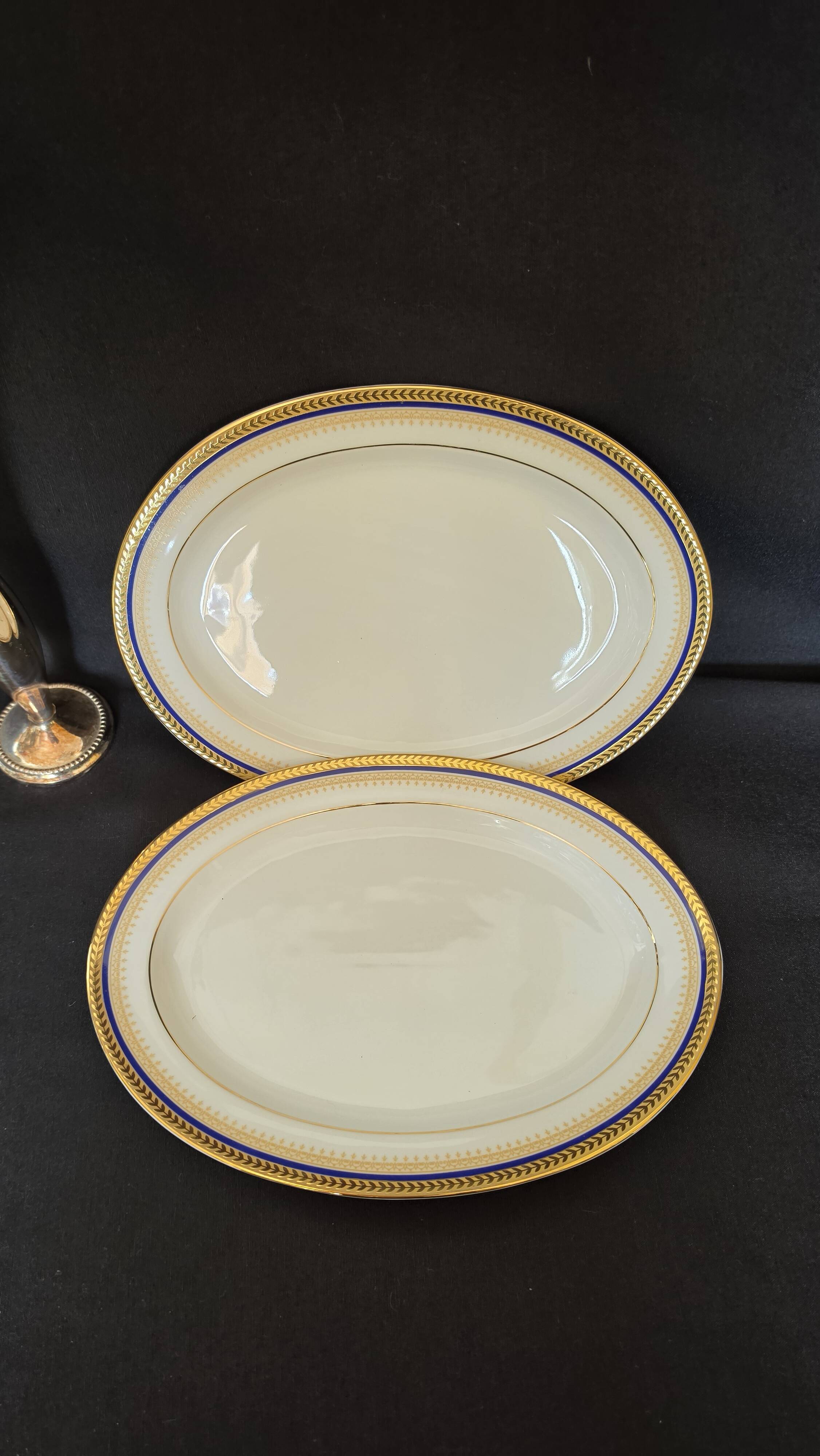 Set of 2 oval shrimp dishes in Limoges porcelain "Blue de F"