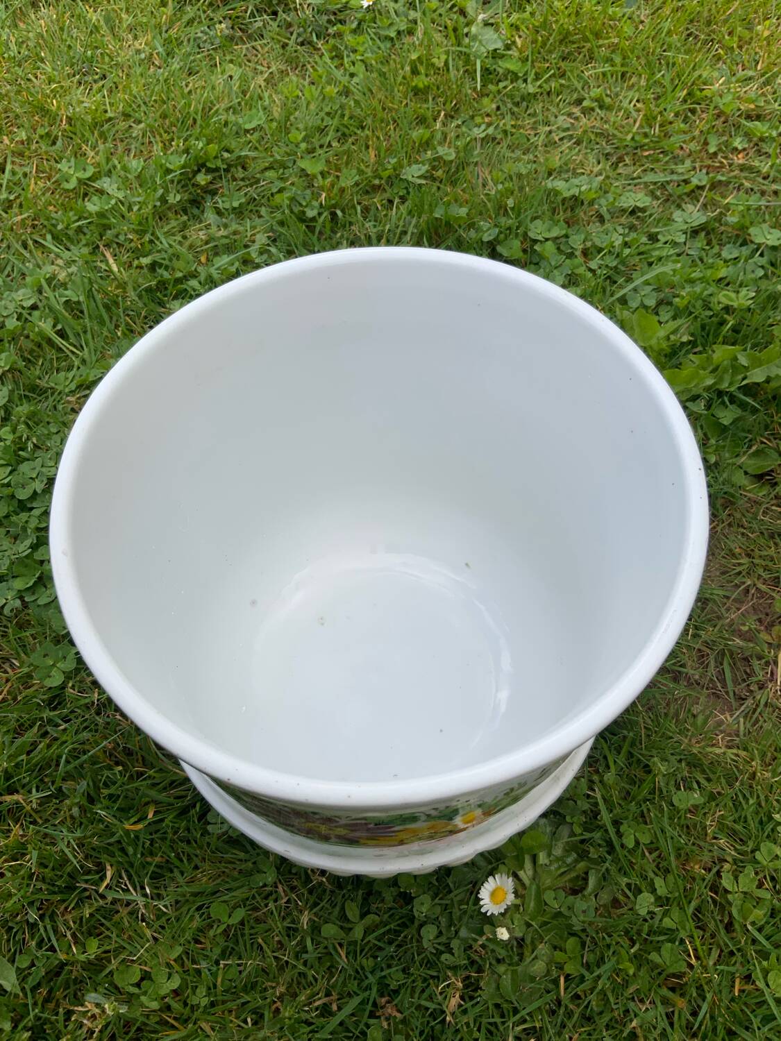 Vintage hand-painted flower pot