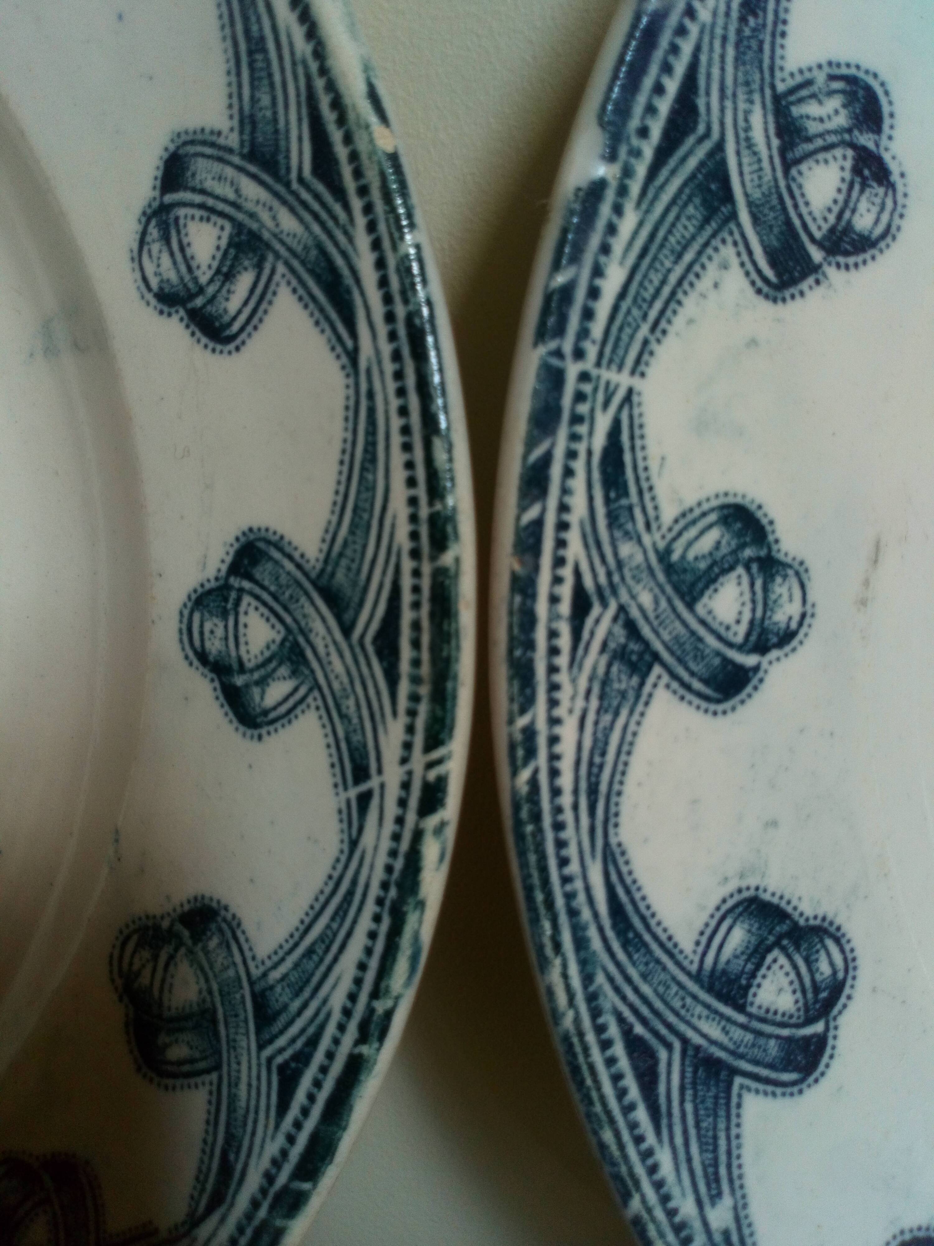 Five plates old land of Grigny fire