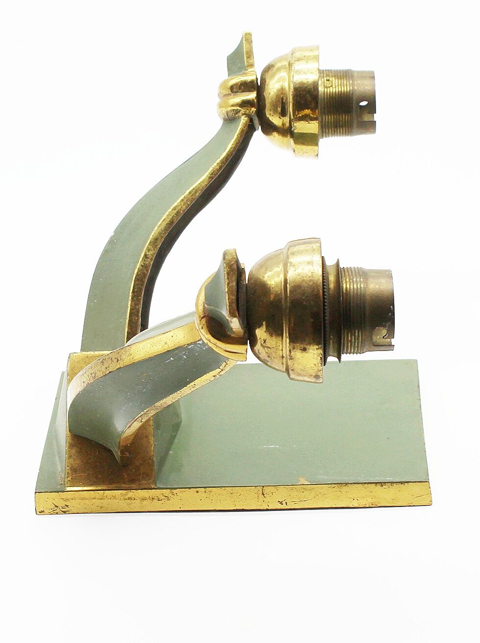 Art deco wall sconce