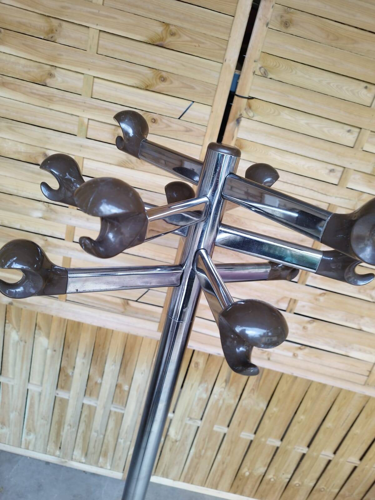 Vintage 60's chrome & bakelite coat rack