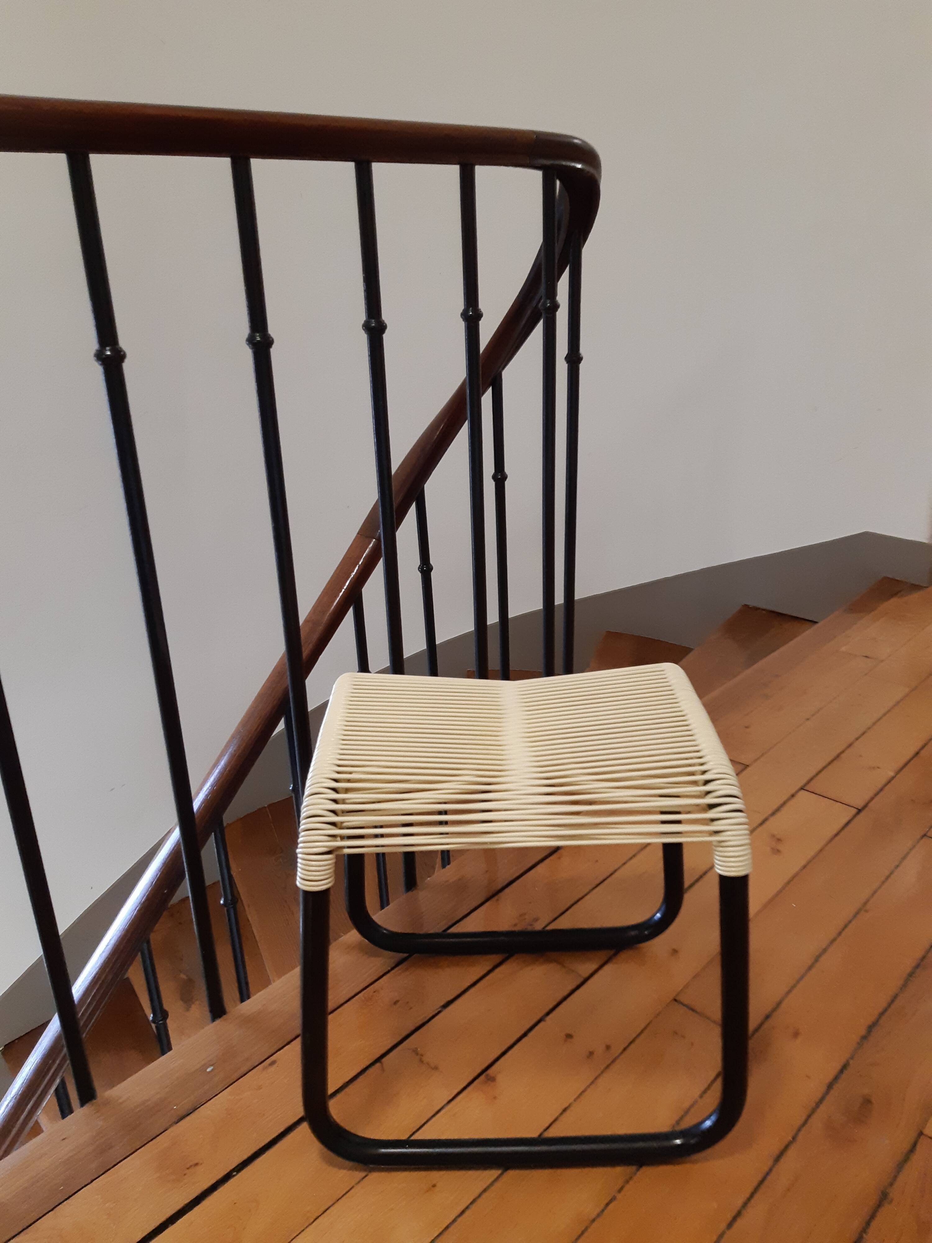 Vintage scoubidou metal tabouret